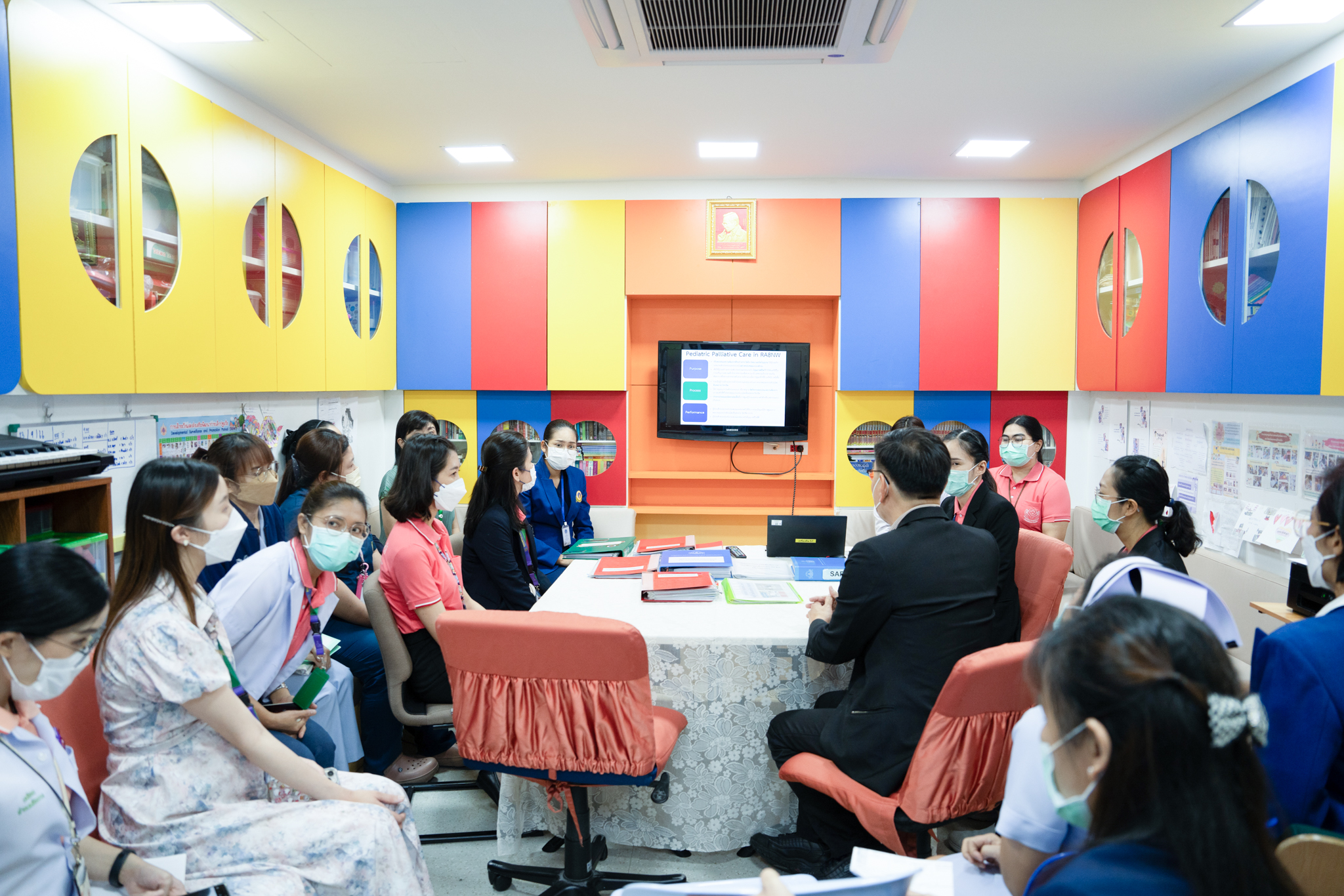 การเยี่ยมสำรวจเพื่อประเมินการรับรองเฉพาะโรค : “การผ่าตัดส่องกล้องข้อเข่าแบบวันเดียวกลับ (Ambulatory Knee Arthroscopic Surgery: AKAS)” และเยี่ยมเพื่อต่ออายุการรับรองเฉพาะโรค : “การดูแลรักษาผู้ป่วยระยะสุดท้ายแบบประคับประคอง (DSC Palliative care)” การเยี่ยมสำรวจเพื่อประเมินการรับรองเฉพาะโรค : “การผ่าตัดส่องกล้องข้อเข่าแบบวันเดียวกลับ (Ambulatory Knee Arthroscopic Surgery: AKAS)” และเยี่ยมเพื่อต่ออายุการรับรองเฉพาะโรค : “การดูแลรักษาผู้ป่วยระยะสุดท้ายแบบประคับประคอง (DSC Palliative care)”