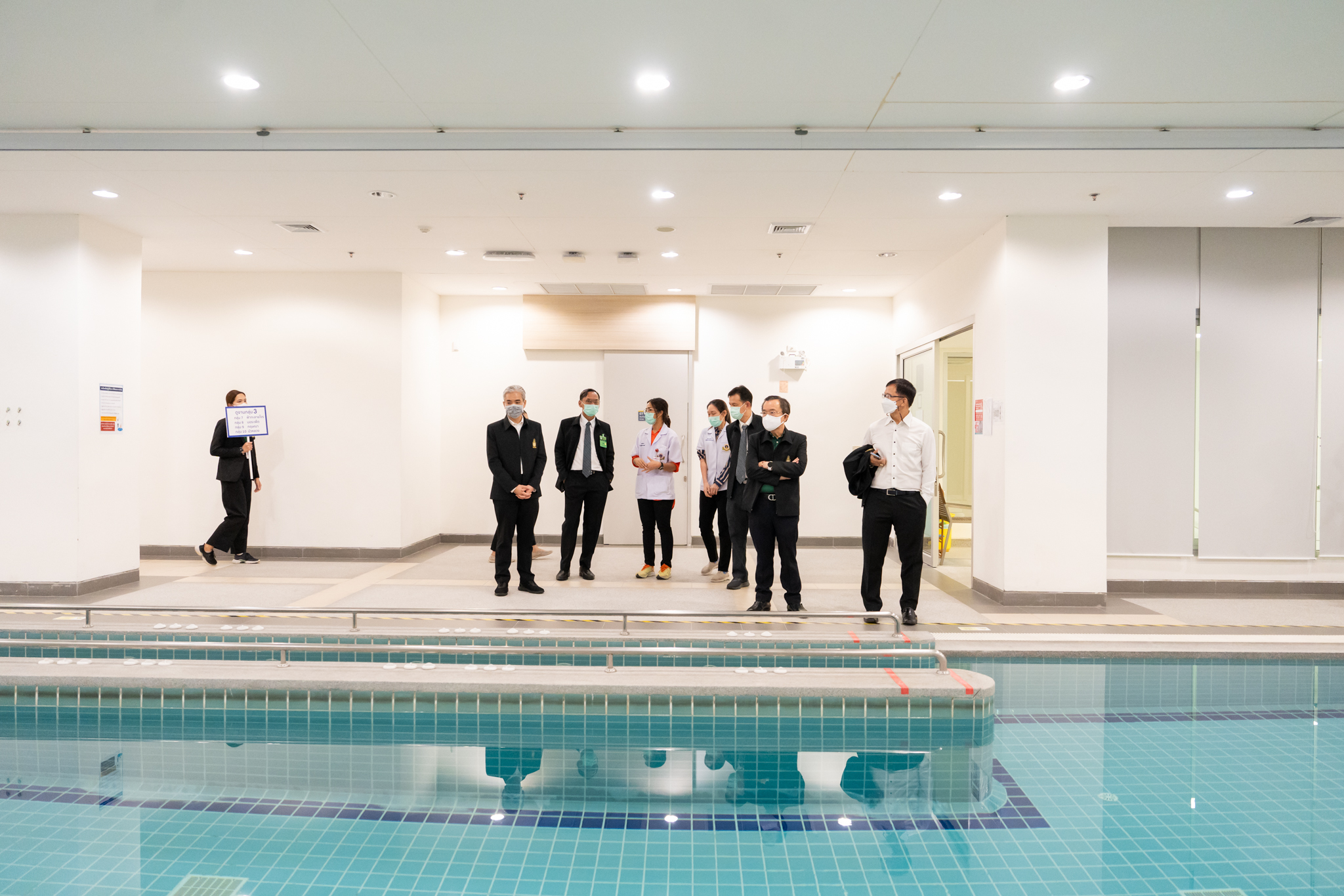 คณะนักศึกษาหลักสูตรประกาศนียบัตรธรรมาภิบาลทางการแพทย์สำหรับผู้บริหารระดับสูง (ปธพ.) รุ่นที่ 10 ศึกษาดูงานสถาบันการแพทย์จักรีนฤบดินทร์ คณะแพทยศาสตร์โรงพยาบาลรามาธิบดี มหาวิทยาลัยมหิดล คณะนักศึกษาหลักสูตรประกาศนียบัตรธรรมาภิบาลทางการแพทย์สำหรับผู้บริหารระดับสูง (ปธพ.) รุ่นที่ 10 ศึกษาดูงานสถาบันการแพทย์จักรีนฤบดินทร์ คณะแพทยศาสตร์โรงพยาบาลรามาธิบดี มหาวิทยาลัยมหิดล