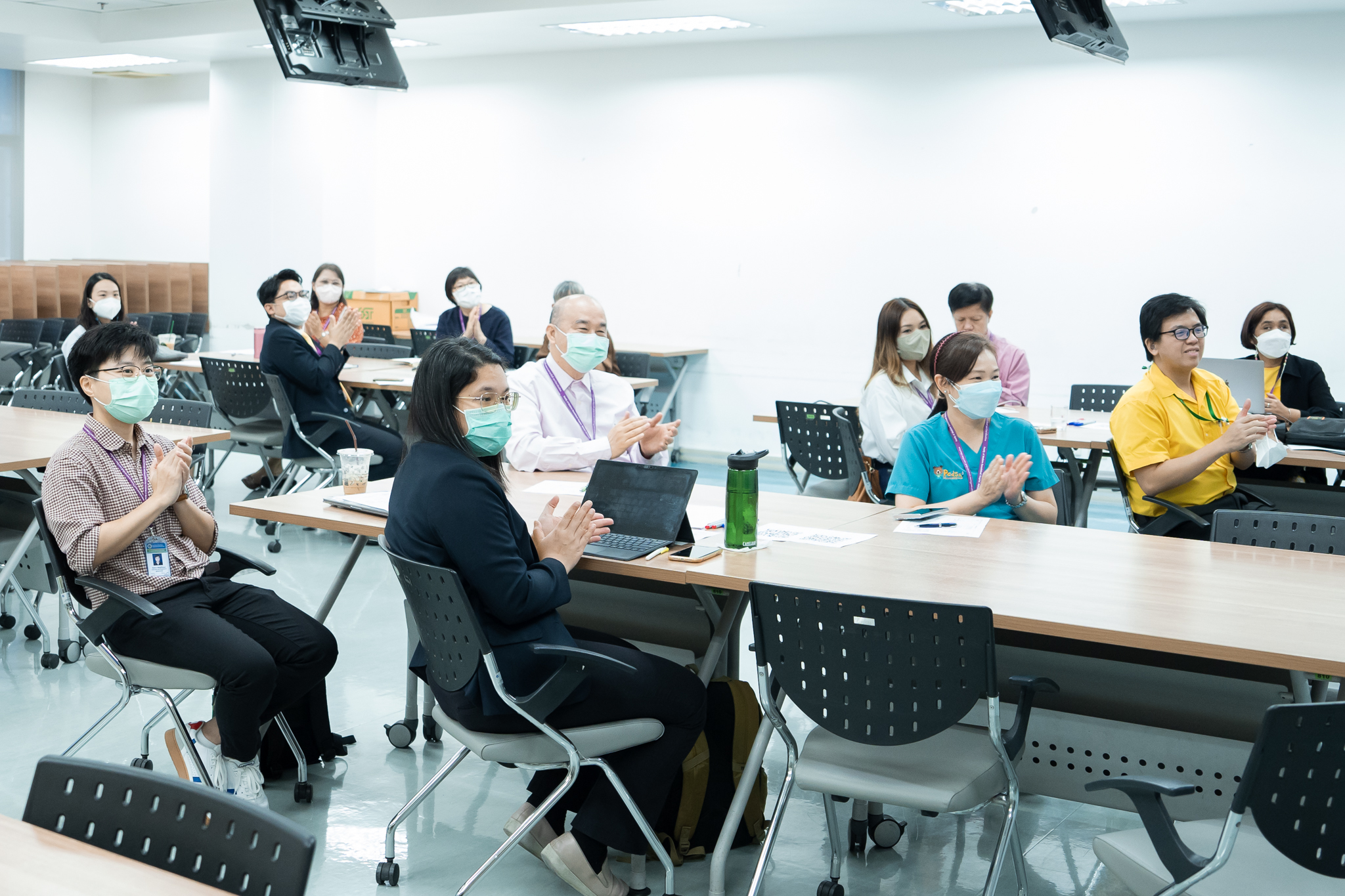การอบรมทบทวนความรู้ด้านการศึกษา Refresh Course ประจำปี 2566 หัวข้อ Outcome-based Curriculum Development การอบรมทบทวนความรู้ด้านการศึกษา Refresh Course ประจำปี 2566 หัวข้อ Outcome-based Curriculum Development