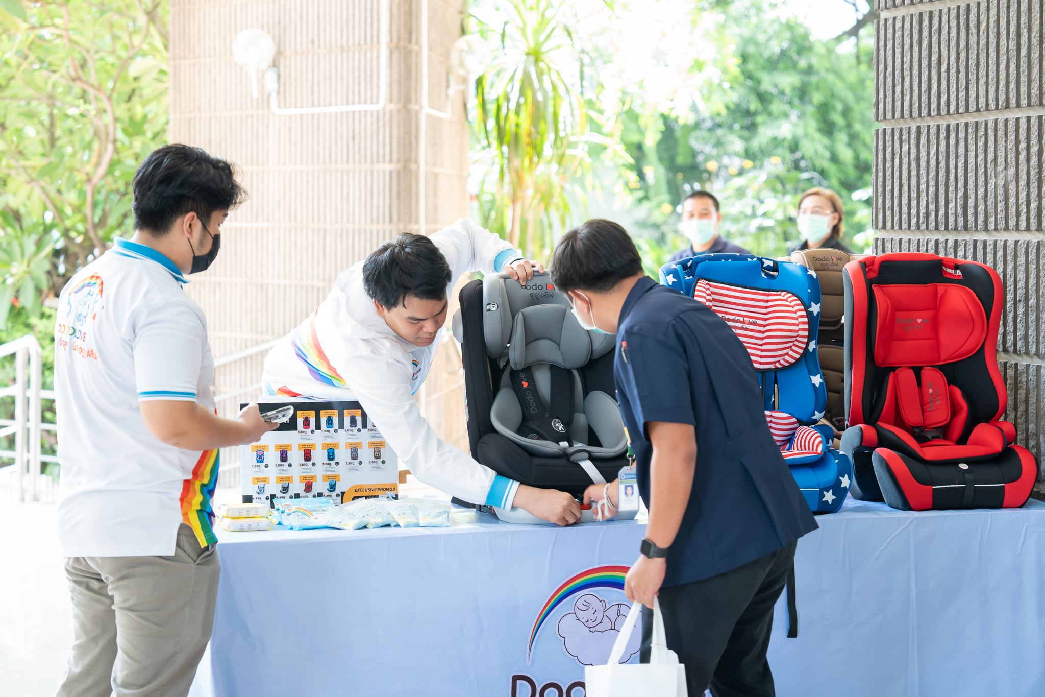 คณะแพทยศาสตร์โรงพยาบาลรามาธิบดี มหาวิทยาลัยมหิดล จัดกิจกรรม “ลูกรามาฯ นั่งคาร์ซีท ปลอดภัยในรถ” คณะแพทยศาสตร์โรงพยาบาลรามาธิบดี มหาวิทยาลัยมหิดล จัดกิจกรรม “ลูกรามาฯ นั่งคาร์ซีท ปลอดภัยในรถ”