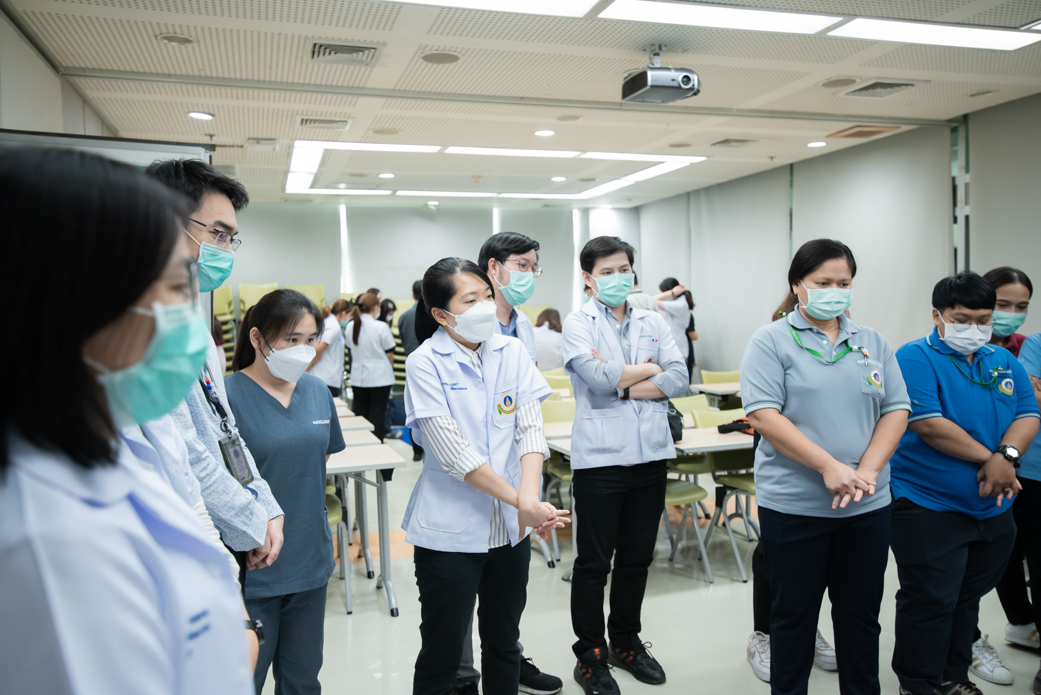 ภาควิชาวิทยาศาสตร์สื่อความหมายและความผิดปกติของการสื่อความหมาย คณะแพทยศาสตร์โรงพยาบาลรามาธิบดี มหาวิทยาลัยมหิดล จัดโครงการอบรมการปฐมพยาบาลขั้นต้นและการกู้ชีพพื้นฐาน (CPR) ภาควิชาวิทยาศาสตร์สื่อความหมายและความผิดปกติของการสื่อความหมาย คณะแพทยศาสตร์โรงพยาบาลรามาธิบดี มหาวิทยาลัยมหิดล จัดโครงการอบรมการปฐมพยาบาลขั้นต้นและการกู้ชีพพื้นฐาน (CPR)