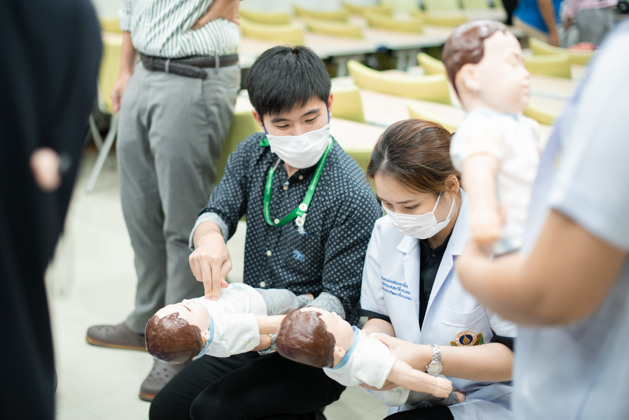 ภาควิชาวิทยาศาสตร์สื่อความหมายและความผิดปกติของการสื่อความหมาย คณะแพทยศาสตร์โรงพยาบาลรามาธิบดี มหาวิทยาลัยมหิดล จัดโครงการอบรมการปฐมพยาบาลขั้นต้นและการกู้ชีพพื้นฐาน (CPR) ภาควิชาวิทยาศาสตร์สื่อความหมายและความผิดปกติของการสื่อความหมาย คณะแพทยศาสตร์โรงพยาบาลรามาธิบดี มหาวิทยาลัยมหิดล จัดโครงการอบรมการปฐมพยาบาลขั้นต้นและการกู้ชีพพื้นฐาน (CPR)