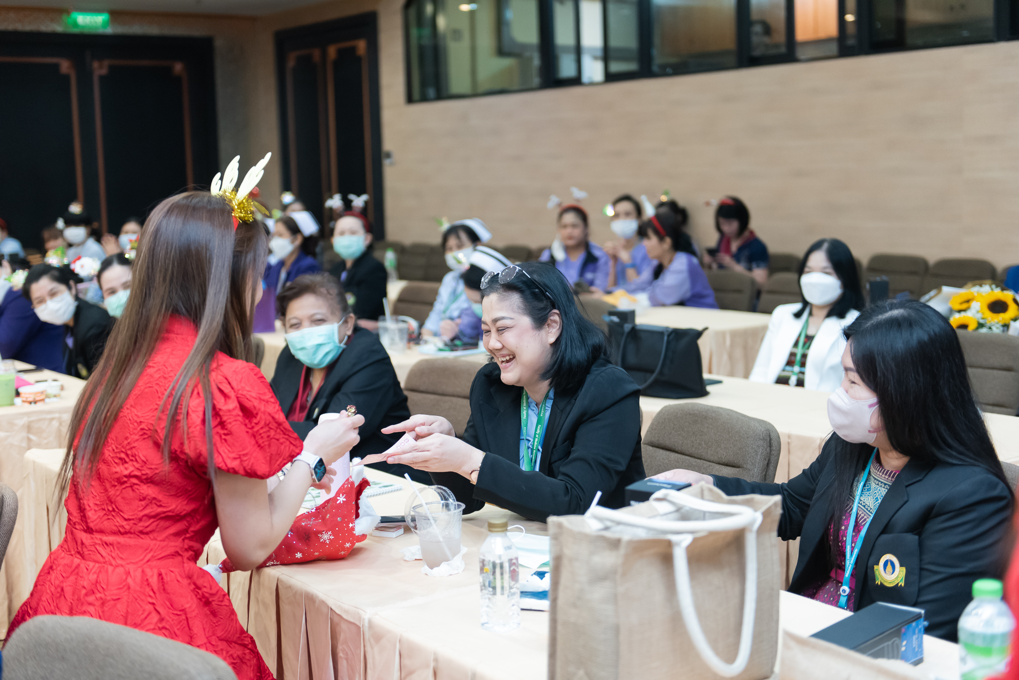 ฝ่ายการพยาบาล คณะแพทยศาสตร์โรงพยาบาลรามาธิบดี มหาวิทยาลัยมหิดล จัดประชุมคณะกรรมการ Administrative และกิจกรรมแสดงความยินดี ฝ่ายการพยาบาล คณะแพทยศาสตร์โรงพยาบาลรามาธิบดี มหาวิทยาลัยมหิดล จัดประชุมคณะกรรมการ Administrative และกิจกรรมแสดงความยินดี