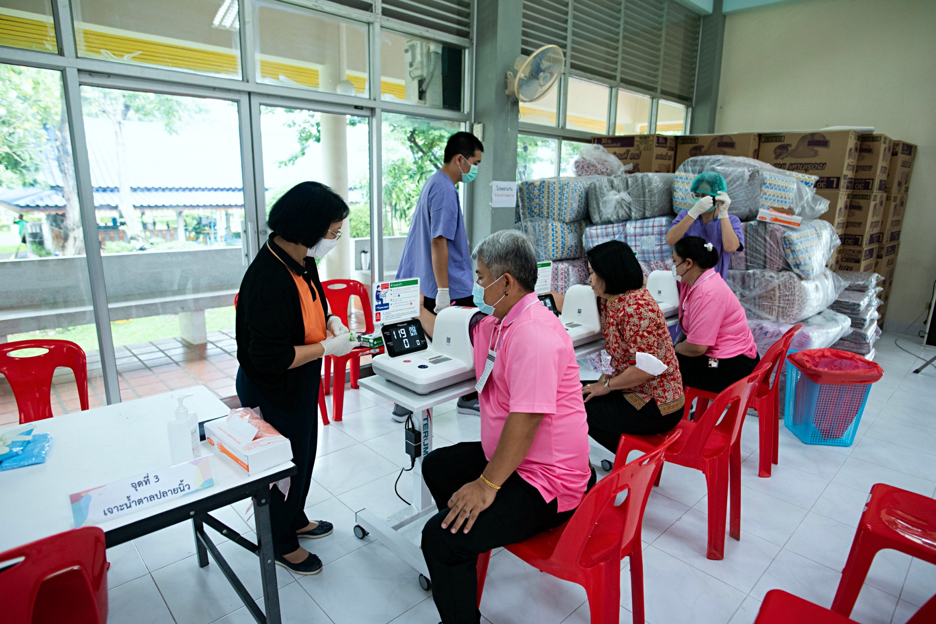 การตรวจรักษาและดูแลสร้างเสริมสุขภาพ สถานคุ้มครองคนไร้ที่พึ่ง จังหวัดนนทบุรี การตรวจรักษาและดูแลสร้างเสริมสุขภาพ สถานคุ้มครองคนไร้ที่พึ่ง จังหวัดนนทบุรี