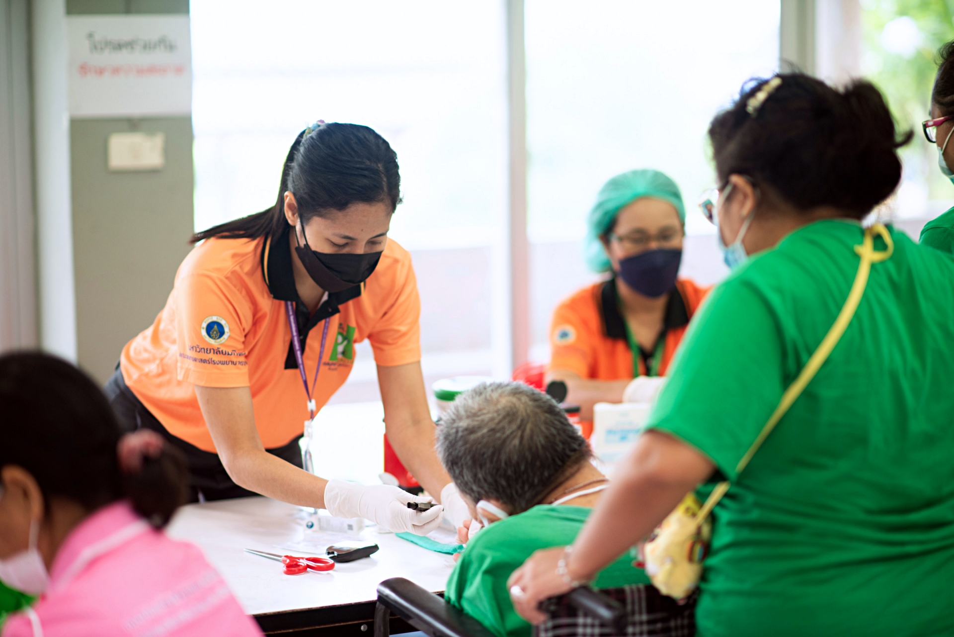 การตรวจรักษาและดูแลสร้างเสริมสุขภาพ สถานคุ้มครองคนไร้ที่พึ่ง จังหวัดนนทบุรี การตรวจรักษาและดูแลสร้างเสริมสุขภาพ สถานคุ้มครองคนไร้ที่พึ่ง จังหวัดนนทบุรี