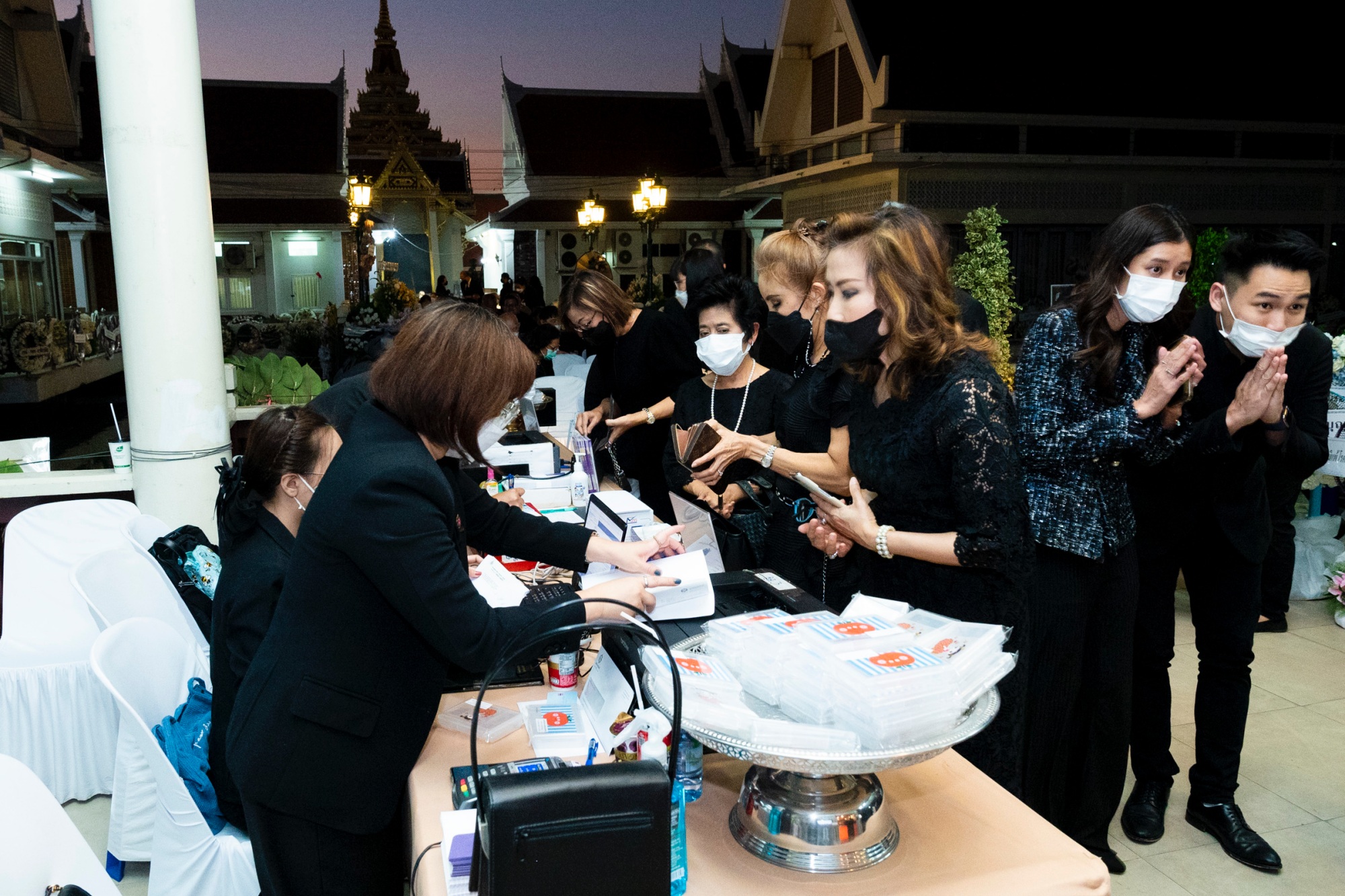 คณะแพทยศาสตร์โรงพยาบาลรามาธิบดี มหาวิทยาลัยมหิดล ร่วมเป็นเจ้าภาพในพิธีสวดพระอภิธรรมศพ ศ.เกียรติคุณ นพ.อรรถสิทธิ์ เวชชาชีวะ คณะแพทยศาสตร์โรงพยาบาลรามาธิบดี มหาวิทยาลัยมหิดล ร่วมเป็นเจ้าภาพในพิธีสวดพระอภิธรรมศพ ศ.เกียรติคุณ นพ.อรรถสิทธิ์ เวชชาชีวะ