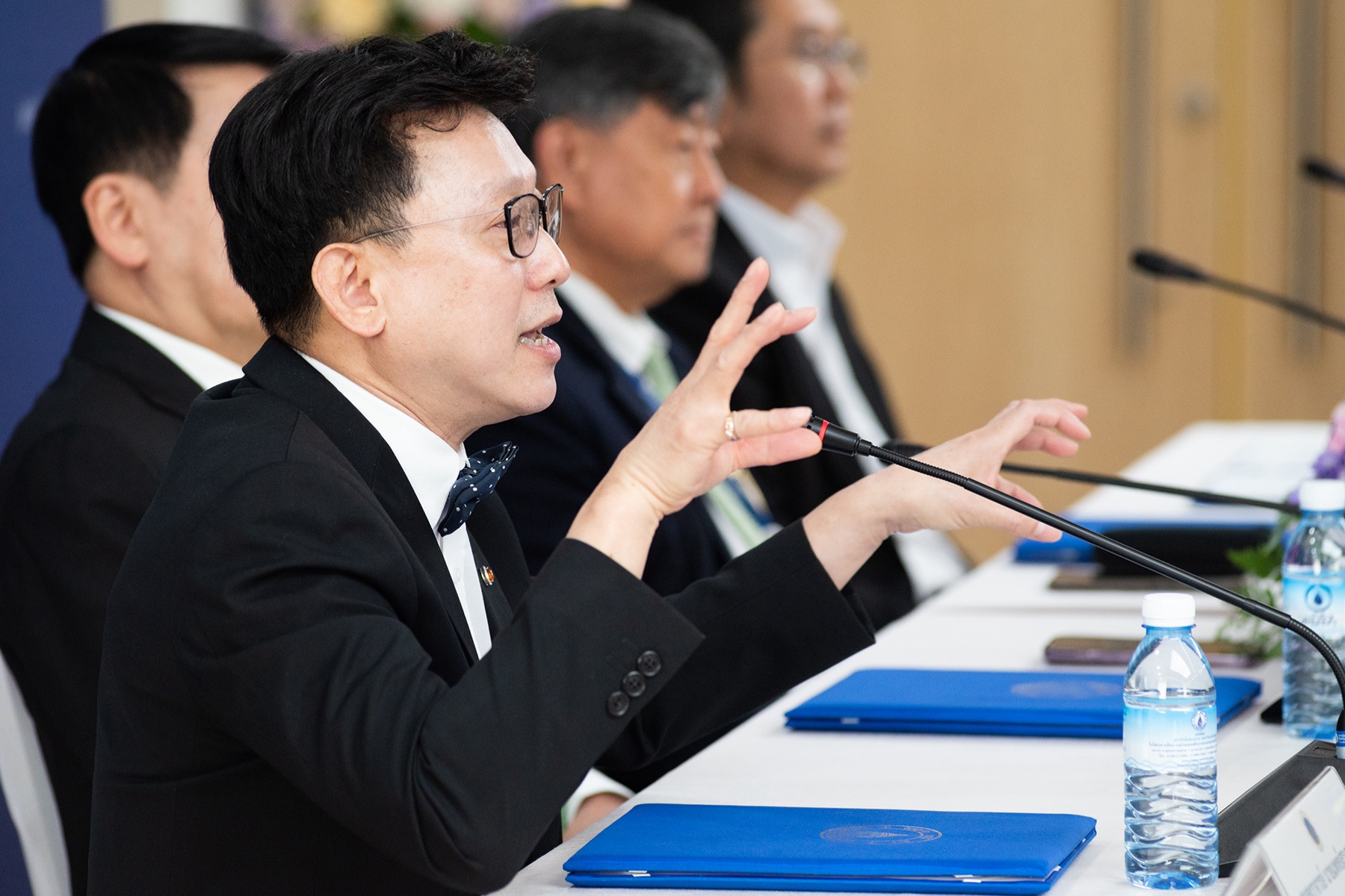 มหิดลแถลงผลสำเร็จในการพัฒนานวัตกรรม ผลิตภัณฑ์ยาที่ใช้รักษามะเร็ง ด้วยเซลล์และยีน (CAR - T cell) ภายใต้มาตรฐานสากลแห่งแรกในอาเซียน มหิดลแถลงผลสำเร็จในการพัฒนานวัตกรรม ผลิตภัณฑ์ยาที่ใช้รักษามะเร็ง ด้วยเซลล์และยีน (CAR - T cell) ภายใต้มาตรฐานสากลแห่งแรกในอาเซียน