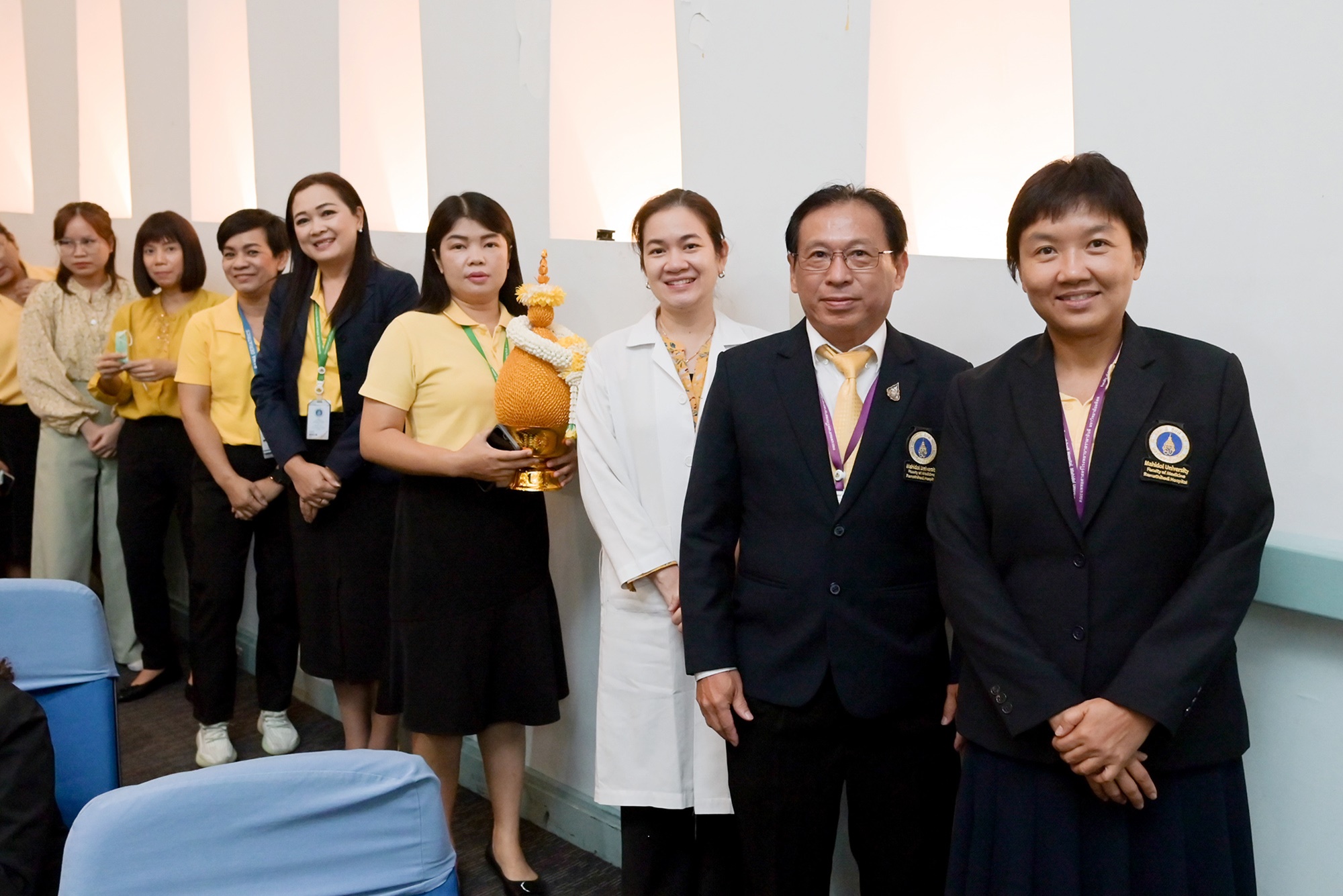 พิธีถวายพระพรพระบาทสมเด็จพระเจ้าอยู่หัวฯ เนื่องในวันเฉลิมพระชนมพรรษา พิธีถวายพระพรพระบาทสมเด็จพระเจ้าอยู่หัวฯ เนื่องในวันเฉลิมพระชนมพรรษา