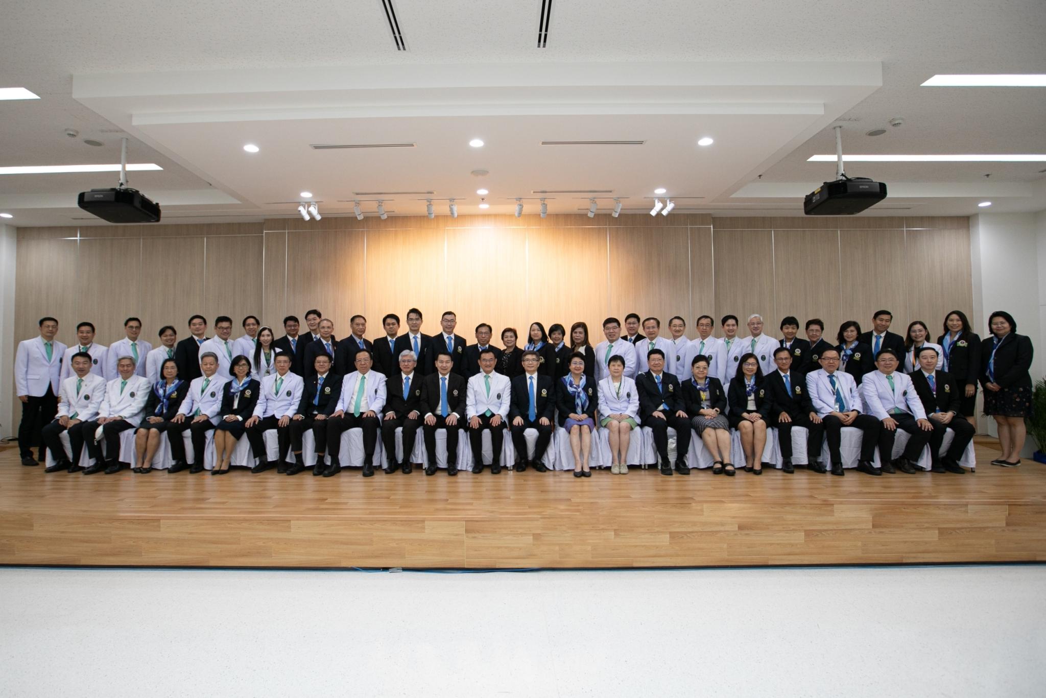 คณะผู้บริหารคณะแพทยศาสตร์โรงพยาบาลรามาธิบดีเยี่ยมเยือนคณะแพทยศาสตร์ศิริราชพยาบาล คณะผู้บริหารคณะแพทยศาสตร์โรงพยาบาลรามาธิบดีเยี่ยมเยือนคณะแพทยศาสตร์ศิริราชพยาบาล