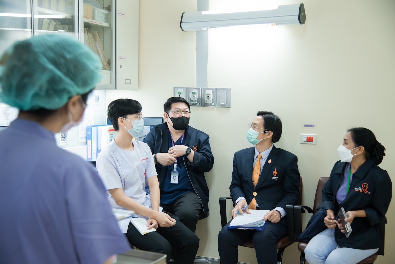 การต่ออายุการรับรองเฉพาะโรค/เฉพาะระบบ (Program and Desease Specific Certification: PDSC) การดูแลรักษาผู้ป่วยมะเร็งลำไส้ใหญ่ที่ได้รับยาเคมีบำบัดทางสายสวนหลอดเลือดดำส่วนกลางที่บ้าน (Ramathibodi Home-Based Chemotherapy Model) (RHCM) การต่ออายุการรับรองเฉพาะโรค/เฉพาะระบบ (Program and Desease Specific Certification: PDSC) การดูแลรักษาผู้ป่วยมะเร็งลำไส้ใหญ่ที่ได้รับยาเคมีบำบัดทางสายสวนหลอดเลือดดำส่วนกลางที่บ้าน (Ramathibodi Home-Based Chemotherapy Model) (RHCM)