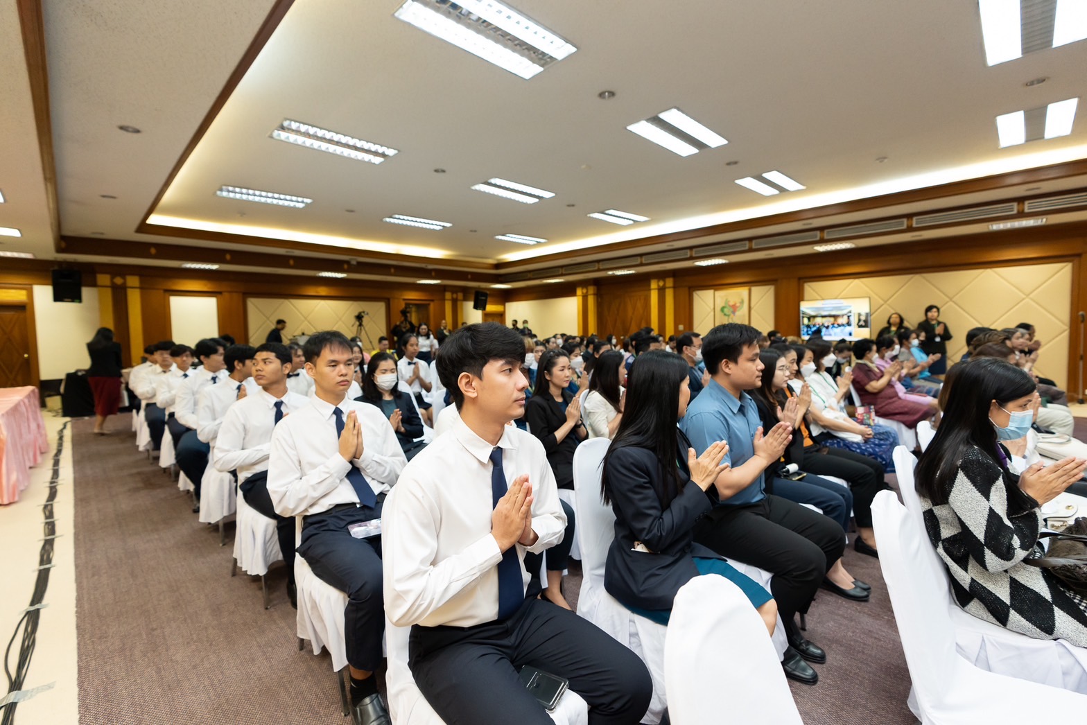 พิธีทำบุญและเปิดป้ายสถาบันราชสุดา คณะแพทยศาสตร์โรงพยาบาลรามาธิบดี มหาวิทยาลัยมหิดล พิธีทำบุญและเปิดป้ายสถาบันราชสุดา คณะแพทยศาสตร์โรงพยาบาลรามาธิบดี มหาวิทยาลัยมหิดล