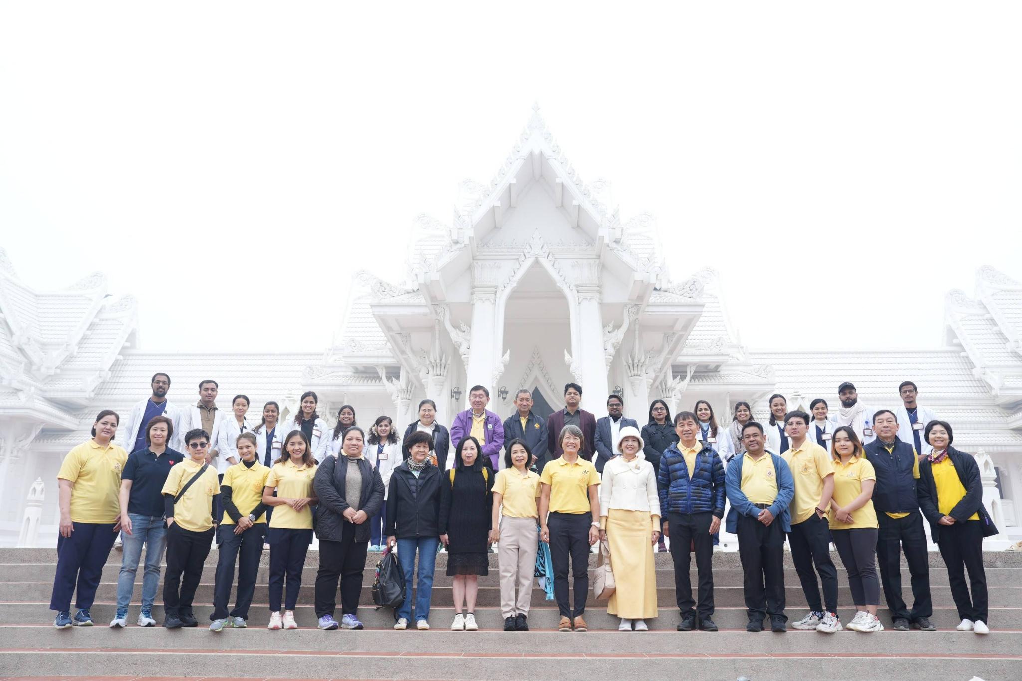โครงการผ่าตัดต้อกระจกการกุศล และโครงการออกหน่วยทันตกรรม ถวายเป็นพระราชกุศลพระบาทสมเด็จพระบรมชนกาธิเบศร มหาภูมิพลอดุลยเดชมหาราช บรมนาถบพิตร โครงการผ่าตัดต้อกระจกการกุศล และโครงการออกหน่วยทันตกรรม ถวายเป็นพระราชกุศลพระบาทสมเด็จพระบรมชนกาธิเบศร มหาภูมิพลอดุลยเดชมหาราช บรมนาถบพิตร