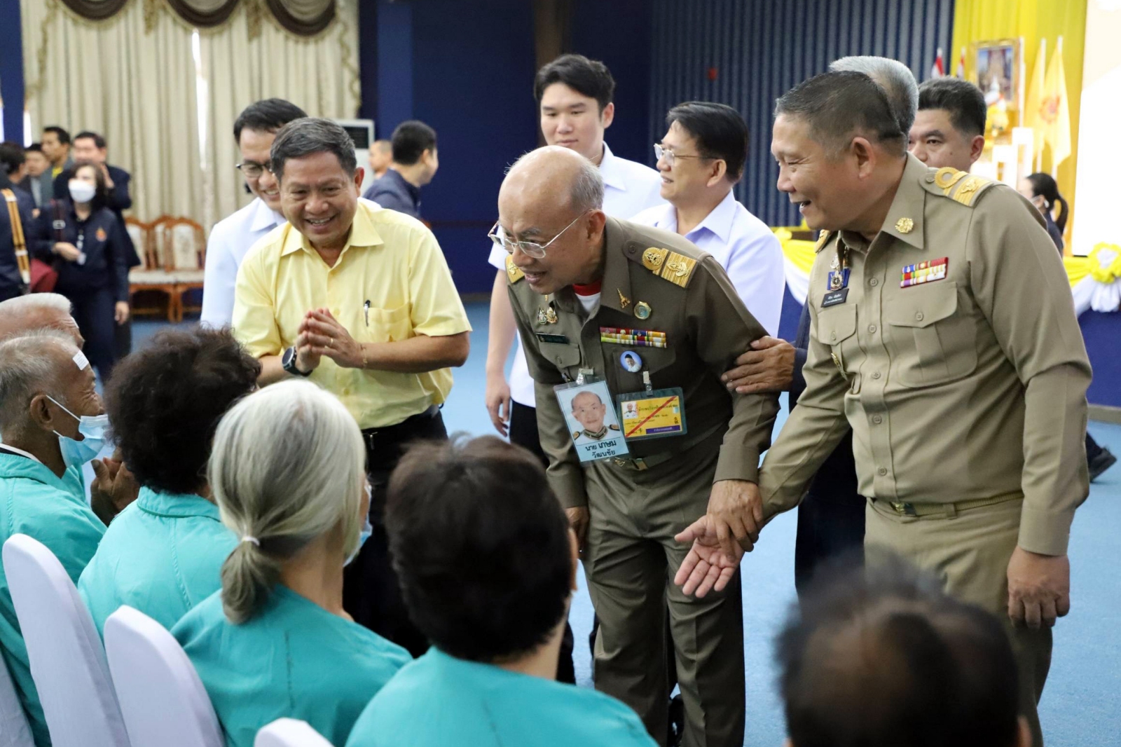 โครงการ “ราษฎรสุขใจ พลานามัยสมบูรณ์ แพทย์พระราชทาน” โดยสํานักงานทรัพย์สินพระมหากษัตริย์ ร่วมกับ คณะแพทยศาสตร์โรงพยาบาลรามาธิบดี มหาวิทยาลัยมหิดล และหน่วยงานภาคี ณ โรงพยาบาลโพธิ์ทอง จังหวัดอ่างทอง โครงการ “ราษฎรสุขใจ พลานามัยสมบูรณ์ แพทย์พระราชทาน” โดยสํานักงานทรัพย์สินพระมหากษัตริย์ ร่วมกับ คณะแพทยศาสตร์โรงพยาบาลรามาธิบดี มหาวิทยาลัยมหิดล และหน่วยงานภาคี ณ โรงพยาบาลโพธิ์ทอง จังหวัดอ่างทอง