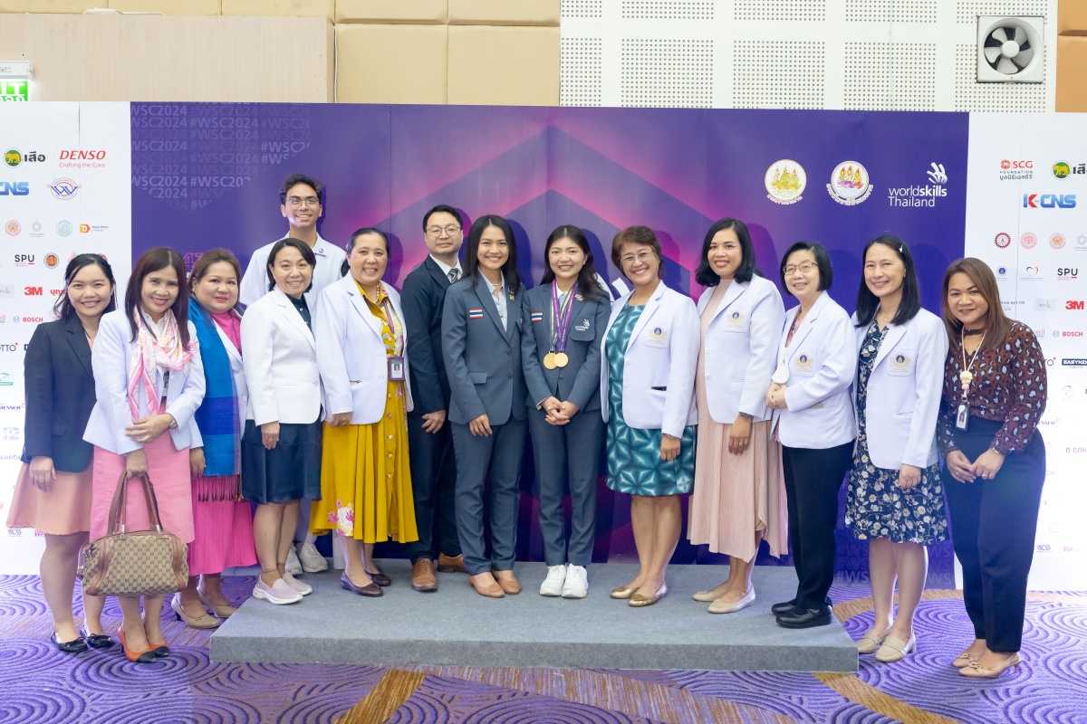 โรงเรียนพยาบาลรามาธิบดี คณะแพทยศาสตร์โรงพยาบาลรามาธิบดี มหาวิทยาลัยมหิดล เข้ารับโล่เกียรติคุณในฐานะผู้สนับสนุนการแข่งขันฝีมือแรงงานแห่งชาติ “WorldSkills Lyon 2024” และร่วมงานแถลงข่าว โรงเรียนพยาบาลรามาธิบดี คณะแพทยศาสตร์โรงพยาบาลรามาธิบดี มหาวิทยาลัยมหิดล เข้ารับโล่เกียรติคุณในฐานะผู้สนับสนุนการแข่งขันฝีมือแรงงานแห่งชาติ “WorldSkills Lyon 2024” และร่วมงานแถลงข่าว