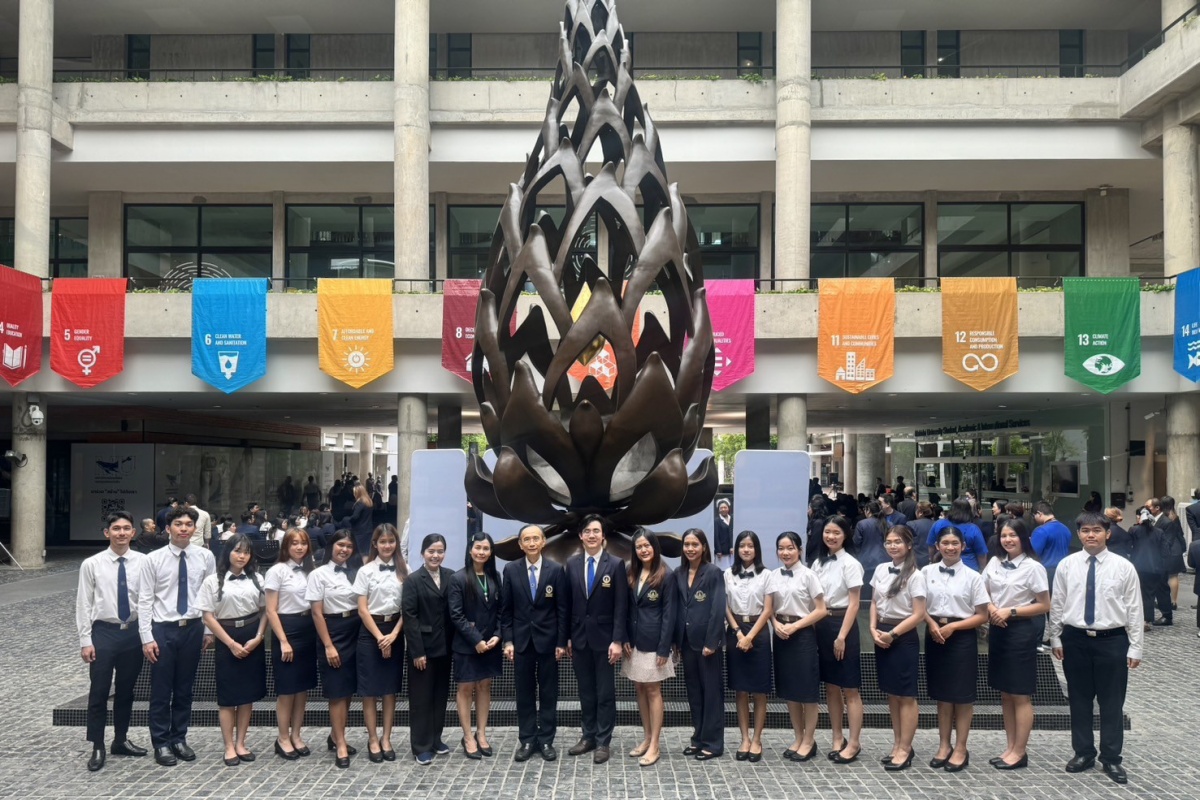 พิธีวางพวงมาลาถวายราชสักการะพระราชานุสาวรีย์สมเด็จพระมหิตลาธิเบศร อดุลยเดชวิกรม พระบรมราชชนก เนื่องใน “วันมหิดล” ประจำปี 2567 พิธีวางพวงมาลาถวายราชสักการะพระราชานุสาวรีย์สมเด็จพระมหิตลาธิเบศร อดุลยเดชวิกรม พระบรมราชชนก เนื่องใน “วันมหิดล” ประจำปี 2567