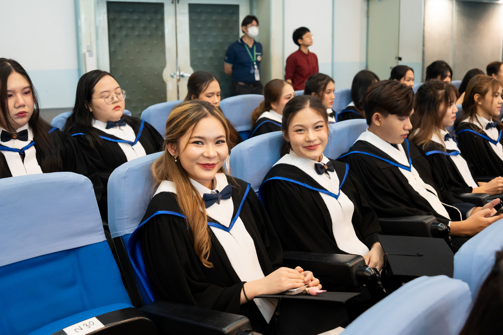 พิธีกล่าวคำปฏิญาณตนของบัญฑิตแพทย์รามาธิบดี รุ่นที่ 54 และงานอวยพรบัณฑิตรามาธิบดี ประจำปี 2567 พิธีกล่าวคำปฏิญาณตนของบัญฑิตแพทย์รามาธิบดี รุ่นที่ 54 และงานอวยพรบัณฑิตรามาธิบดี ประจำปี 2567