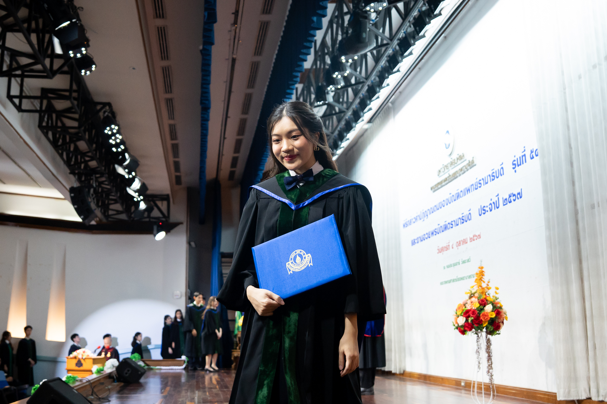พิธีกล่าวคำปฏิญาณตนของบัญฑิตแพทย์รามาธิบดี รุ่นที่ 54 และงานอวยพรบัณฑิตรามาธิบดี ประจำปี 2567 พิธีกล่าวคำปฏิญาณตนของบัญฑิตแพทย์รามาธิบดี รุ่นที่ 54 และงานอวยพรบัณฑิตรามาธิบดี ประจำปี 2567