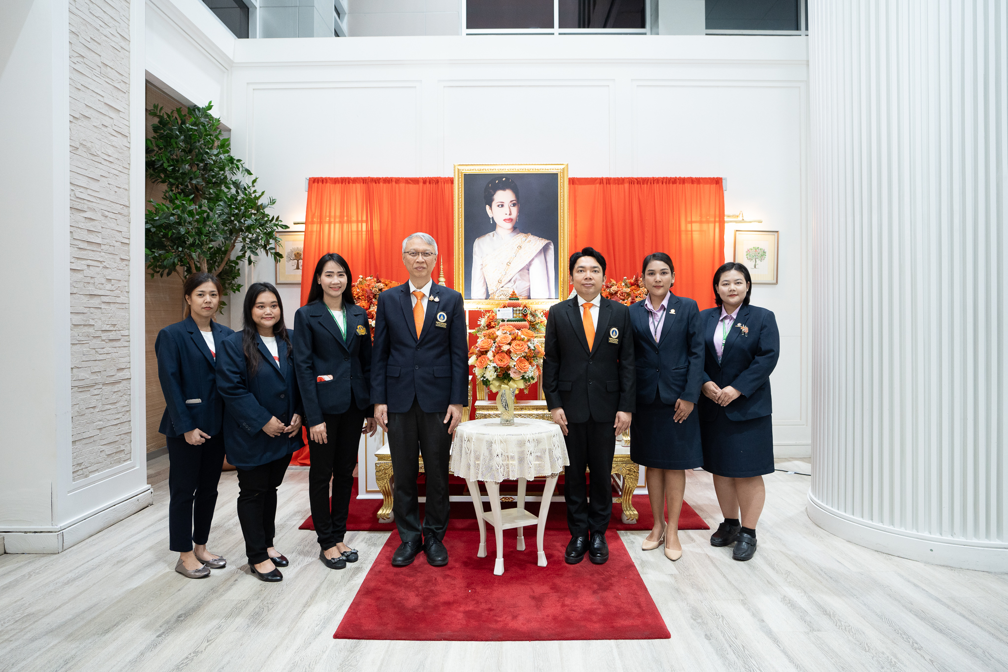 คณะแพทยศาสตร์โรงพยาบาลรามาธิบดี มหาวิทยาลัยมหิดล ร่วมถวายแจกันดอกไม้และลงนามถวายพระพร สมเด็จพระเจ้าน้องนางเธอ เจ้าฟ้าจุฬาภรณวลัยลักษณ์ อัครราชกุมารี กรมพระศรีสวางควัฒน วรขัตติยราชนารี ให้ทรงหายจากพระอาการประชวร และมีพระพลานามัยแข็งแรง คณะแพทยศาสตร์โรงพยาบาลรามาธิบดี มหาวิทยาลัยมหิดล ร่วมถวายแจกันดอกไม้และลงนามถวายพระพร สมเด็จพระเจ้าน้องนางเธอ เจ้าฟ้าจุฬาภรณวลัยลักษณ์ อัครราชกุมารี กรมพระศรีสวางควัฒน วรขัตติยราชนารี ให้ทรงหายจากพระอาการประชวร และมีพระพลานามัยแข็งแรง