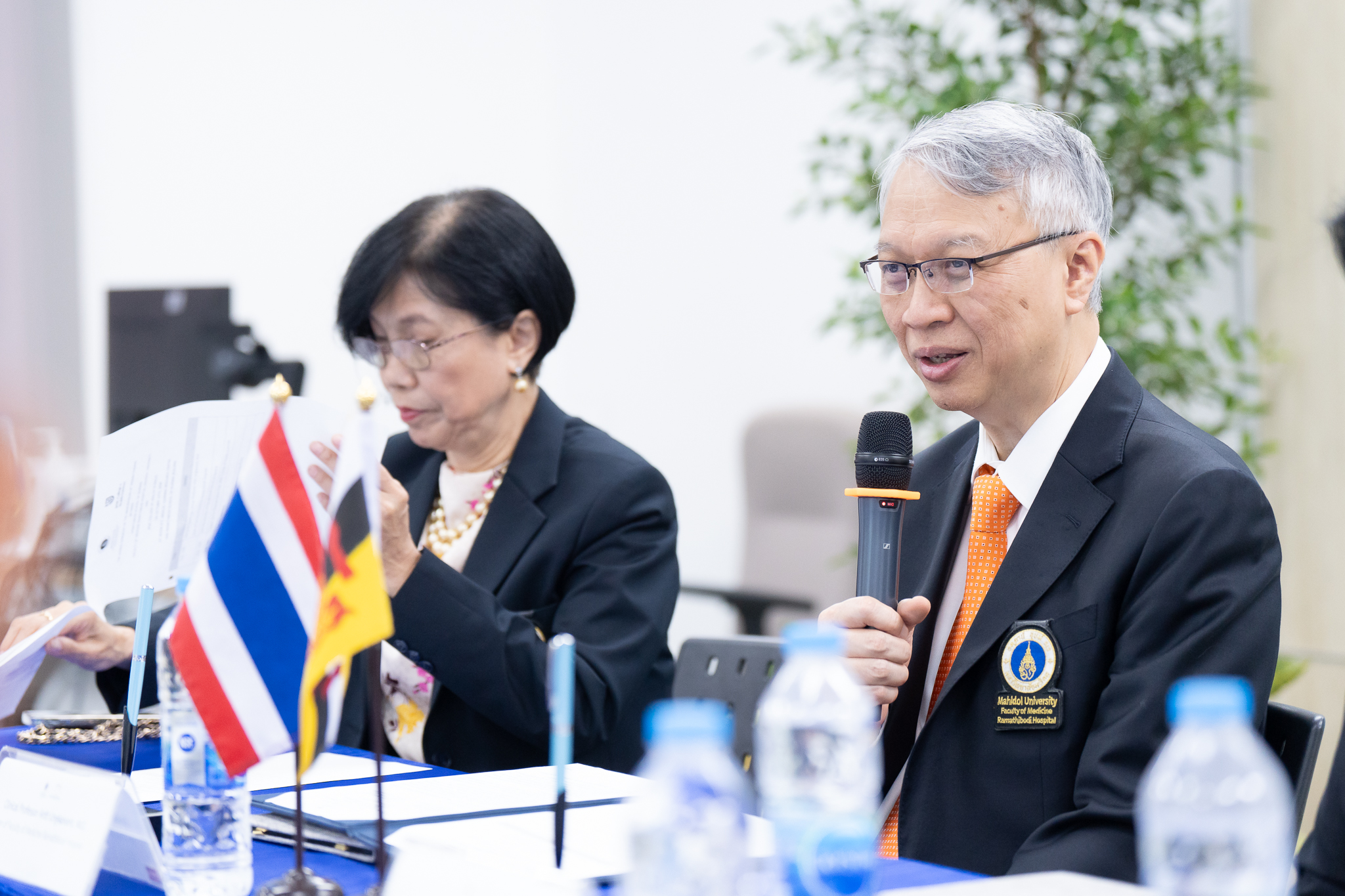 พิธีลงนามบันทึกข้อตกลงความร่วมมือทางวิชาการ (MOU) ระหว่าง โรงเรียนพยาบาลรามาธิบดี คณะแพทยศาสตร์โรงพยาบาลรามาธิบดี มหาวิทยาลัยมหิดล กับ JPMC College of Health Sciences, Negara Brunei Darussalam ประเทศบรูไน พิธีลงนามบันทึกข้อตกลงความร่วมมือทางวิชาการ (MOU) ระหว่าง โรงเรียนพยาบาลรามาธิบดี คณะแพทยศาสตร์โรงพยาบาลรามาธิบดี มหาวิทยาลัยมหิดล กับ JPMC College of Health Sciences, Negara Brunei Darussalam ประเทศบรูไน