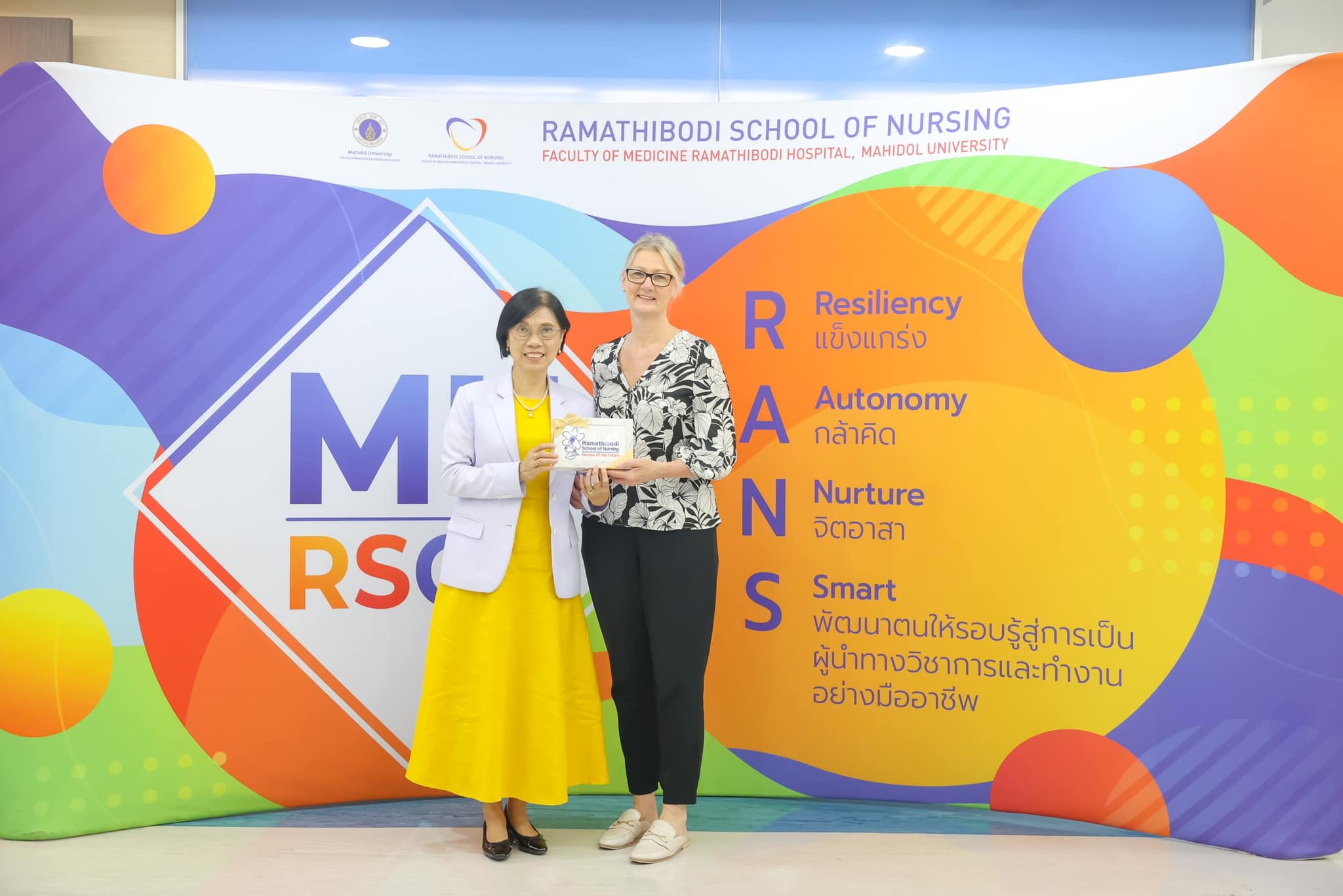 โรงเรียนพยาบาลรามาธิบดี คณะแพทยศาสตร์โรงพยาบาลรามาธิบดี มหาวิทยาลัยมหิดล ให้การต้อนรับ คณะผู้บริหาร จาก School of Nursing and Midwifery, Deakin University เครือรัฐออสเตรเลีย โรงเรียนพยาบาลรามาธิบดี คณะแพทยศาสตร์โรงพยาบาลรามาธิบดี มหาวิทยาลัยมหิดล ให้การต้อนรับ คณะผู้บริหาร จาก School of Nursing and Midwifery, Deakin University เครือรัฐออสเตรเลีย