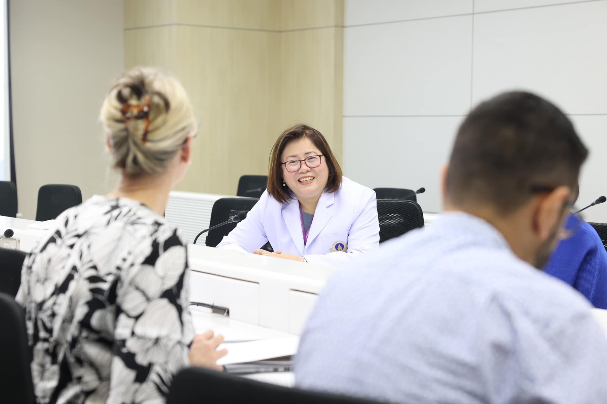 โรงเรียนพยาบาลรามาธิบดี คณะแพทยศาสตร์โรงพยาบาลรามาธิบดี มหาวิทยาลัยมหิดล ให้การต้อนรับ คณะผู้บริหาร จาก School of Nursing and Midwifery, Deakin University เครือรัฐออสเตรเลีย โรงเรียนพยาบาลรามาธิบดี คณะแพทยศาสตร์โรงพยาบาลรามาธิบดี มหาวิทยาลัยมหิดล ให้การต้อนรับ คณะผู้บริหาร จาก School of Nursing and Midwifery, Deakin University เครือรัฐออสเตรเลีย