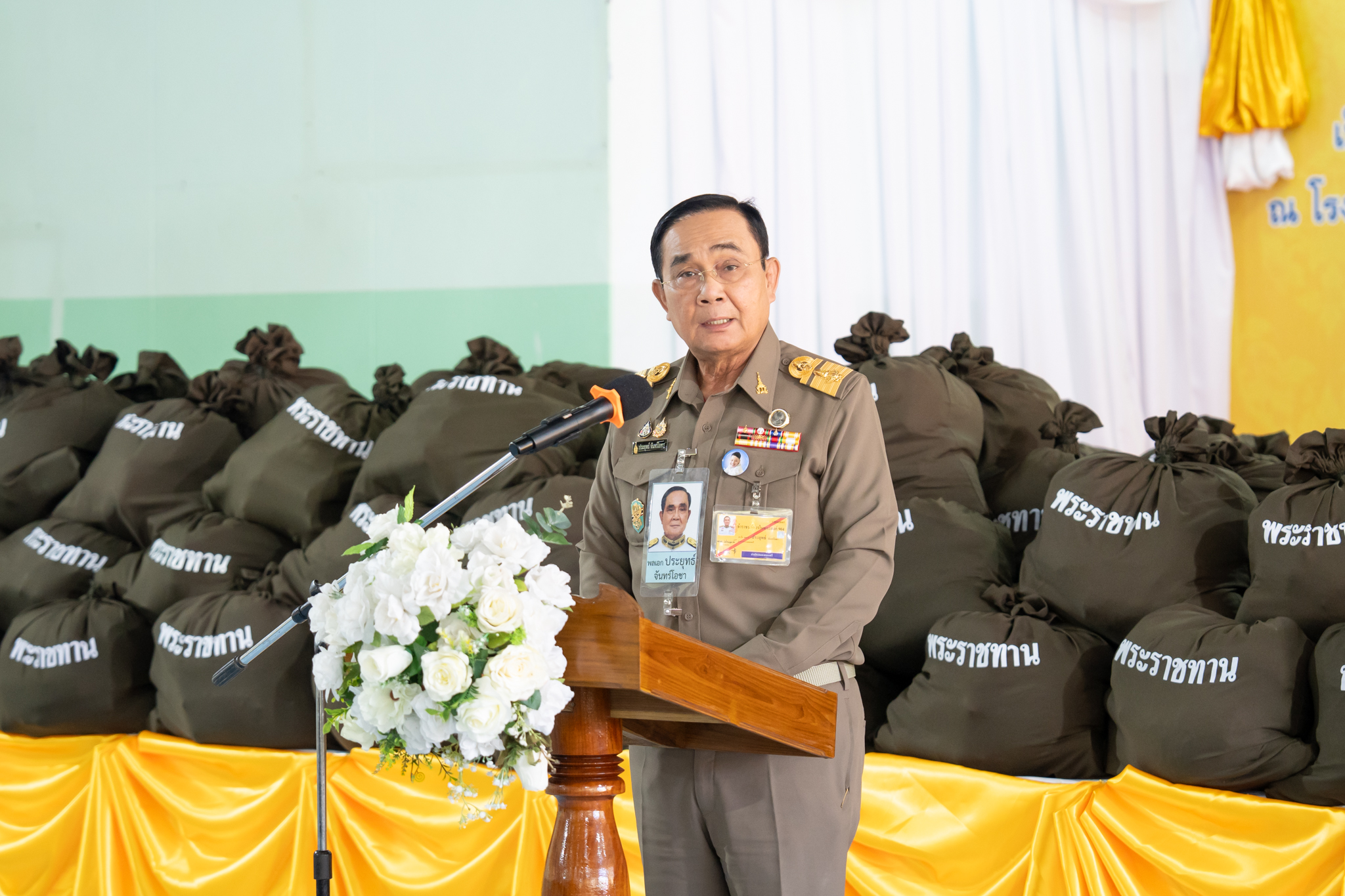 คณะแพทยศาสตร์โรงพยาบาลรามาธิบดี มหาวิทยาลัยมหิดล ร่วมกับ สำนักงานองคมนตรี ออกหน่วยแพทย์เคลื่อนที่ ในโครงการ “สืบสานพระราชปณิธาน” ณ โรงเรียนร่มเกล้าปางตอง ในโครงการตามพระราชดำริ อำเภอเมืองแม่ฮ่องสอน จังหวัดแม่ฮ่องสอน