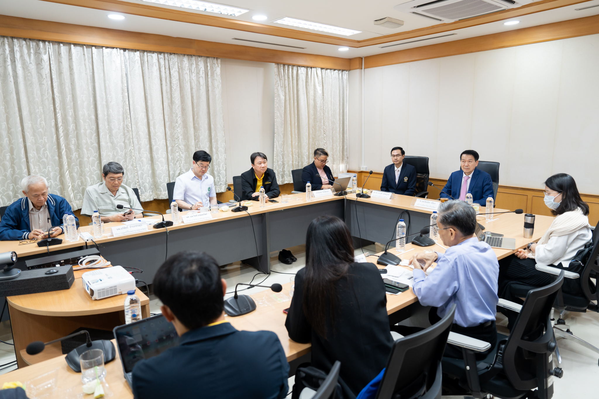 ประชุม “การพัฒนาหลักสูตรศึกษาทั่วไปร่วมกับโรงพยาบาลชุมชน” 