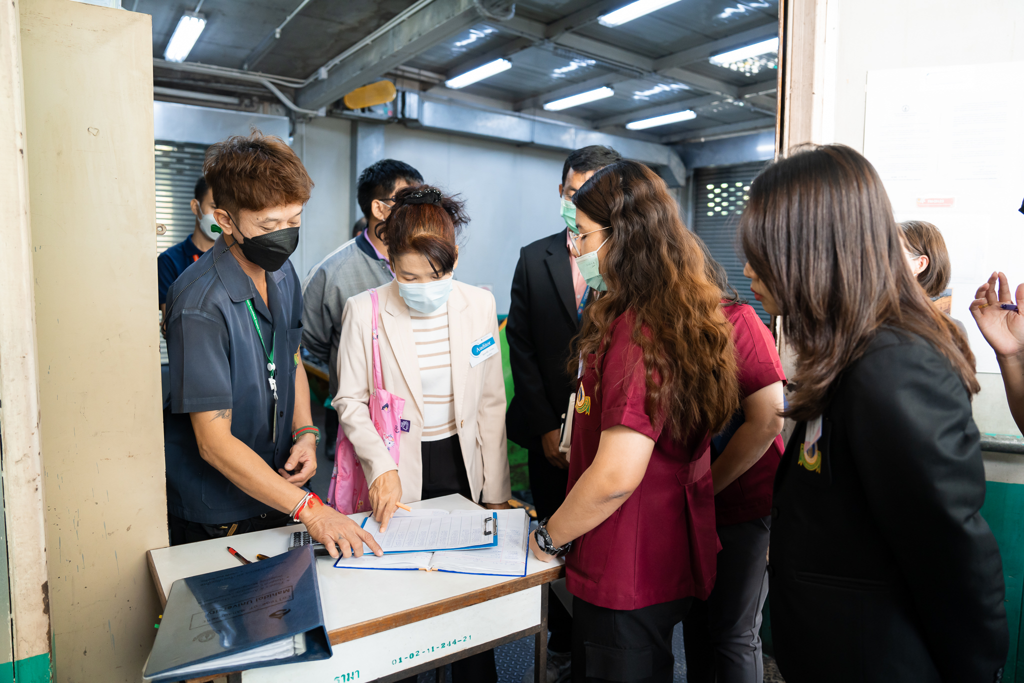 คณะแพทยศาสตร์โรงพยาบาลรามาธิบดี มหาวิทยาลัยมหิดล ให้การต้อนรับคณะตรวจประเมินภายนอก เพื่อขอการรับรองระบบบริหารสิ่งแวดล้อม มาตรฐาน ISO14001:2015 ขั้นที่ 2 (External audit stage II) คณะแพทยศาสตร์โรงพยาบาลรามาธิบดี มหาวิทยาลัยมหิดล ให้การต้อนรับคณะตรวจประเมินภายนอก เพื่อขอการรับรองระบบบริหารสิ่งแวดล้อม มาตรฐาน ISO14001:2015 ขั้นที่ 2 (External audit stage II)