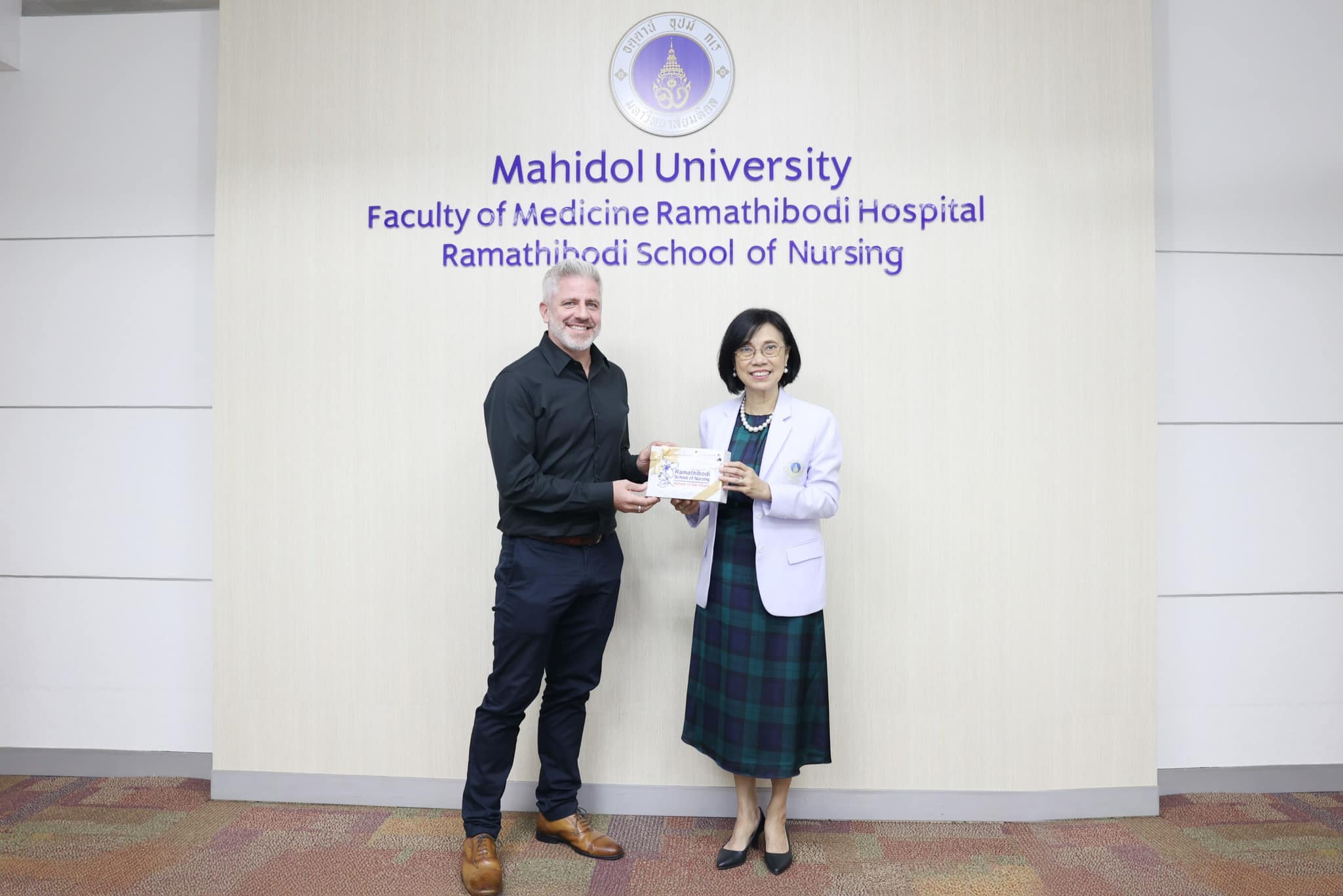 คณะผู้บริหาร โรงเรียนพยาบาลรามาธิบดี คณะแพทยศาสตร์โรงพยาบาลรามาธิบดี มหาวิทยาลัยมหิดล ให้การต้อนรับ คณะผู้บริหาร จาก Luxembourg Development Agency ราชรัฐลักเซมเบิร์ก คณะผู้บริหาร โรงเรียนพยาบาลรามาธิบดี คณะแพทยศาสตร์โรงพยาบาลรามาธิบดี มหาวิทยาลัยมหิดล ให้การต้อนรับ คณะผู้บริหาร จาก Luxembourg Development Agency ราชรัฐลักเซมเบิร์ก
