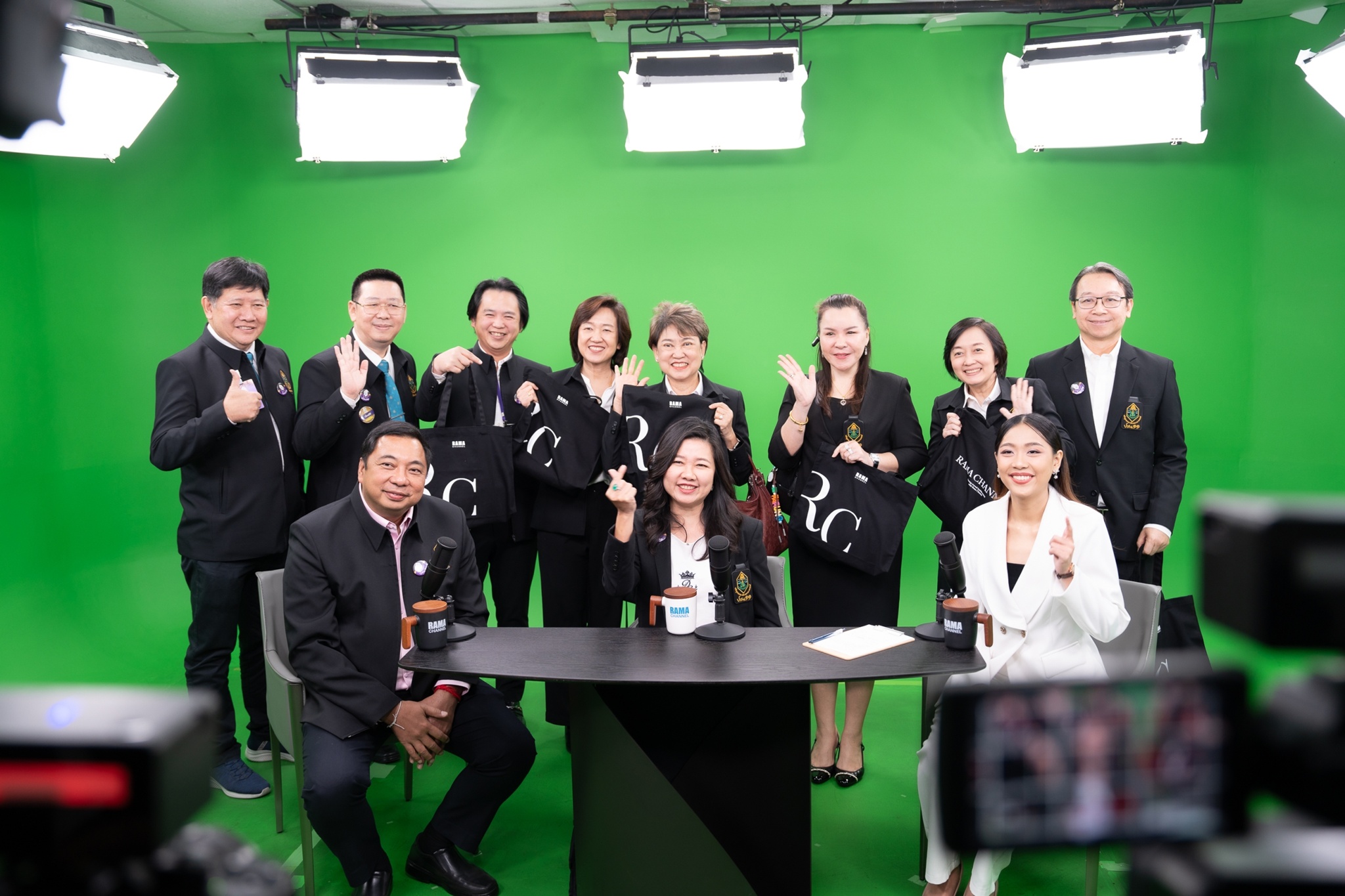 ต้อนรับคณะผู้ศึกษาดูงานจากหลักสูตรประกาศนียบัตรธรรมาภิบาลทางการแพทย์สำหรับผู้บริหารระดับสูง (ปธพ.) รุ่นที่ 11 ต้อนรับคณะผู้ศึกษาดูงานจากหลักสูตรประกาศนียบัตรธรรมาภิบาลทางการแพทย์สำหรับผู้บริหารระดับสูง (ปธพ.) รุ่นที่ 11