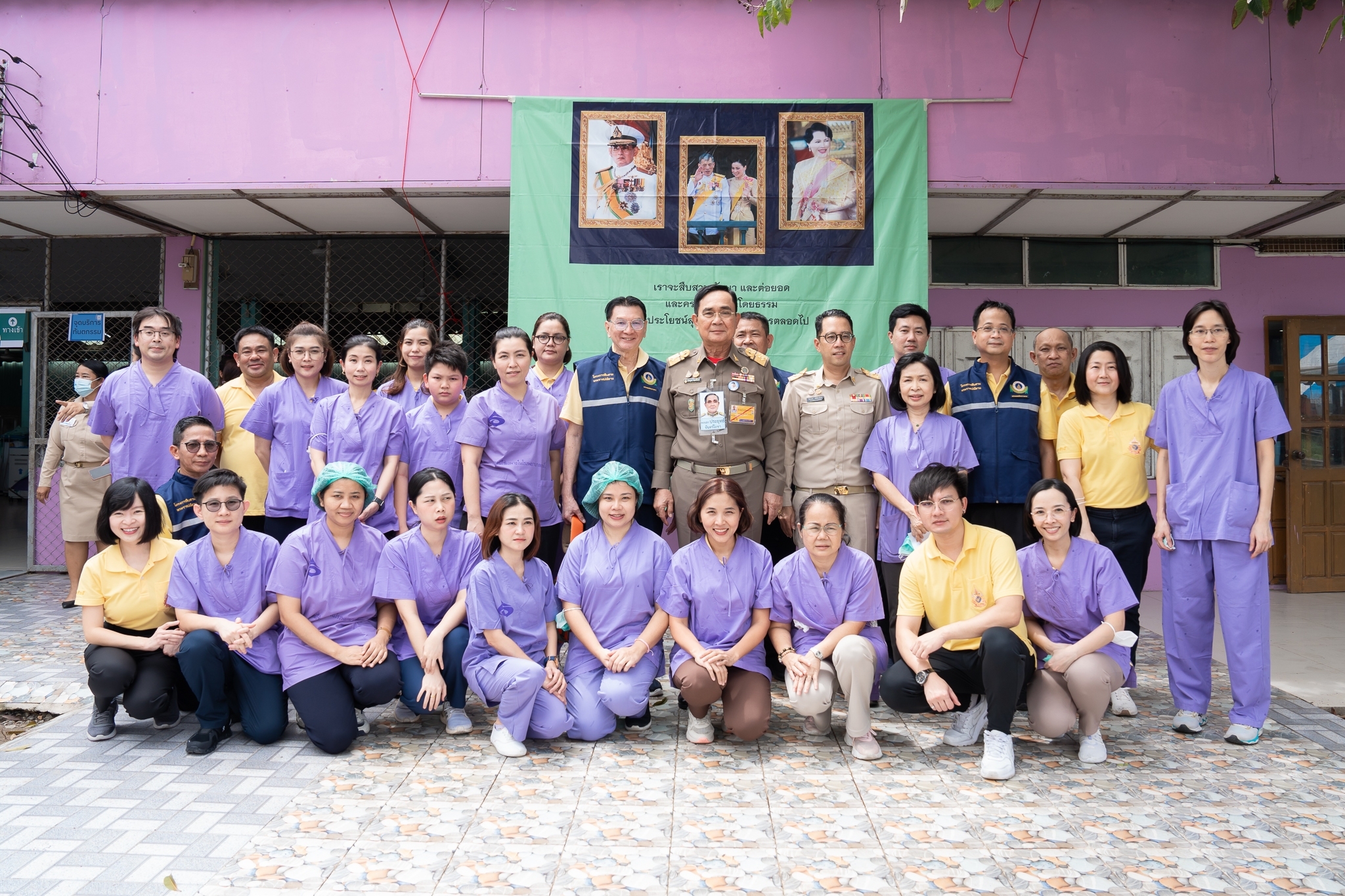 คณะแพทยศาสตร์โรงพยาบาลรามาธิบดี มหาวิทยาลัยมหิดล ร่วมกับ สำนักงานองคมนตรี ออกหน่วยแพทย์เคลื่อนที่ ในโครงการ “สืบสานพระราชปณิธาน” ณ จังหวัดลพบุรี คณะแพทยศาสตร์โรงพยาบาลรามาธิบดี มหาวิทยาลัยมหิดล ร่วมกับ สำนักงานองคมนตรี ออกหน่วยแพทย์เคลื่อนที่ ในโครงการ “สืบสานพระราชปณิธาน” ณ จังหวัดลพบุรี