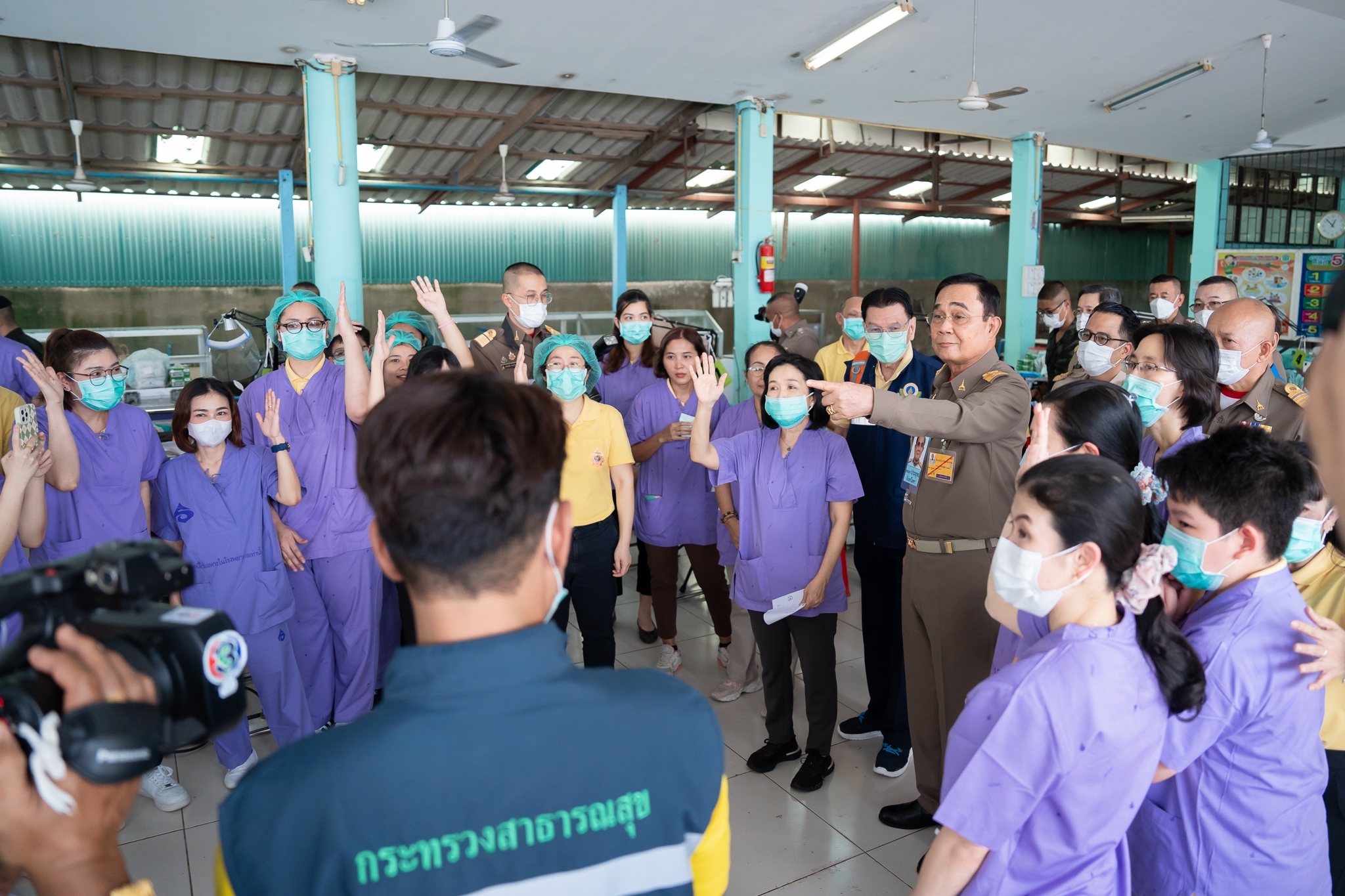 คณะแพทยศาสตร์โรงพยาบาลรามาธิบดี มหาวิทยาลัยมหิดล ร่วมกับ สำนักงานองคมนตรี ออกหน่วยแพทย์เคลื่อนที่ ในโครงการ “สืบสานพระราชปณิธาน” ณ จังหวัดลพบุรี คณะแพทยศาสตร์โรงพยาบาลรามาธิบดี มหาวิทยาลัยมหิดล ร่วมกับ สำนักงานองคมนตรี ออกหน่วยแพทย์เคลื่อนที่ ในโครงการ “สืบสานพระราชปณิธาน” ณ จังหวัดลพบุรี