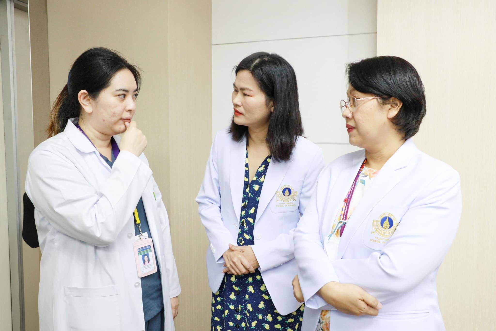 โรงเรียนพยาบาลรามาธิบดี คณะแพทยศาสตร์โรงพยาบาลรามาธิบดี มหาวิทยาลัยมหิดล ให้การต้อนรับ Prof. Karen Nelson, Provost จาก University of Southern Queensland เครือรัฐออสเตรเลีย โรงเรียนพยาบาลรามาธิบดี คณะแพทยศาสตร์โรงพยาบาลรามาธิบดี มหาวิทยาลัยมหิดล ให้การต้อนรับ Prof. Karen Nelson, Provost จาก University of Southern Queensland เครือรัฐออสเตรเลีย