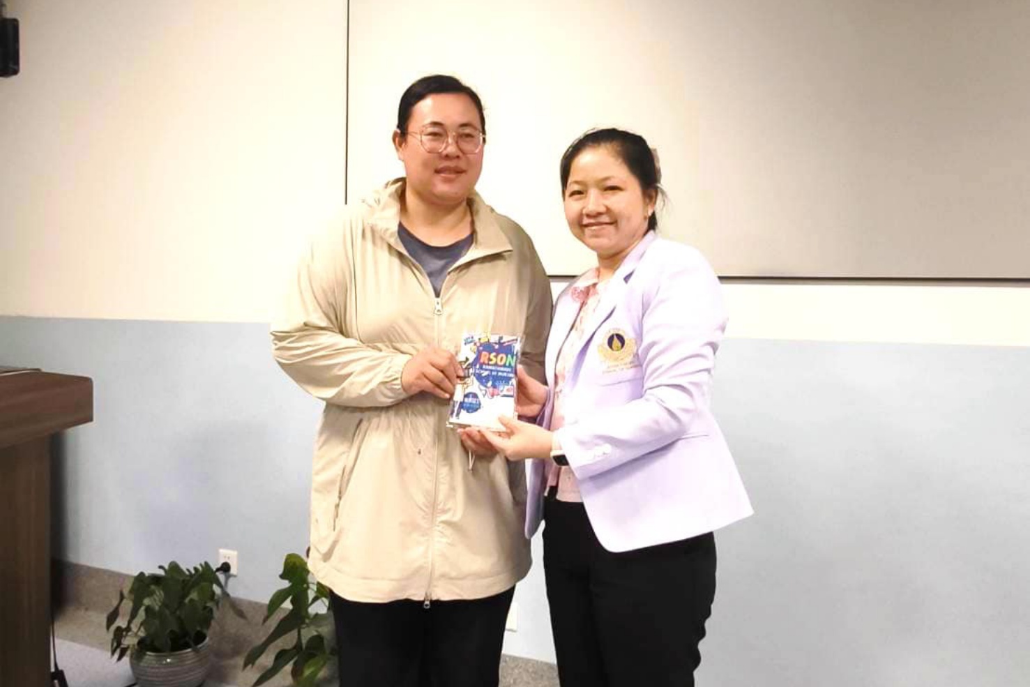 คณาจารย์ หลักสูตรพยาบาลศาสตรบัณฑิต หลักสูตรนานาชาติ เดินทางประชุมปรึกษาหารือการจัดการเรียนการสอนภาคปฏิบัติการพยาบาลและการผดุงครรภ์ ร่วมกับ “School of Nursing, Kunming Medical University” คณาจารย์ หลักสูตรพยาบาลศาสตรบัณฑิต หลักสูตรนานาชาติ เดินทางประชุมปรึกษาหารือการจัดการเรียนการสอนภาคปฏิบัติการพยาบาลและการผดุงครรภ์ ร่วมกับ “School of Nursing, Kunming Medical University”