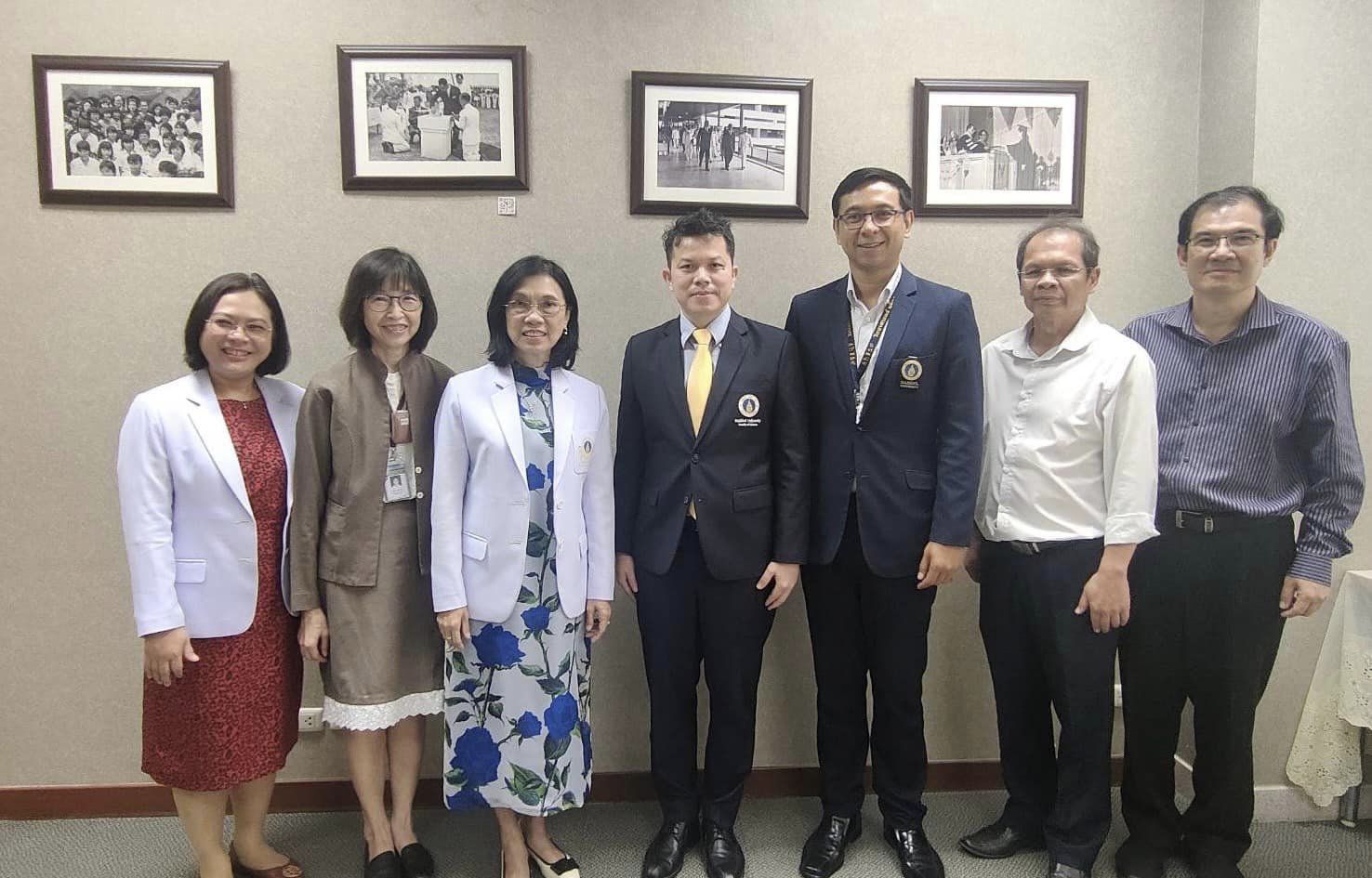 คณะผู้บริหารโรงเรียนพยาบาลรามาธิบดี เข้าร่วมเจราจาความร่วมมือด้านการศึกษาของหลักสูตรระดับบัณฑิตศึกษา คณะผู้บริหารโรงเรียนพยาบาลรามาธิบดี เข้าร่วมเจราจาความร่วมมือด้านการศึกษาของหลักสูตรระดับบัณฑิตศึกษา