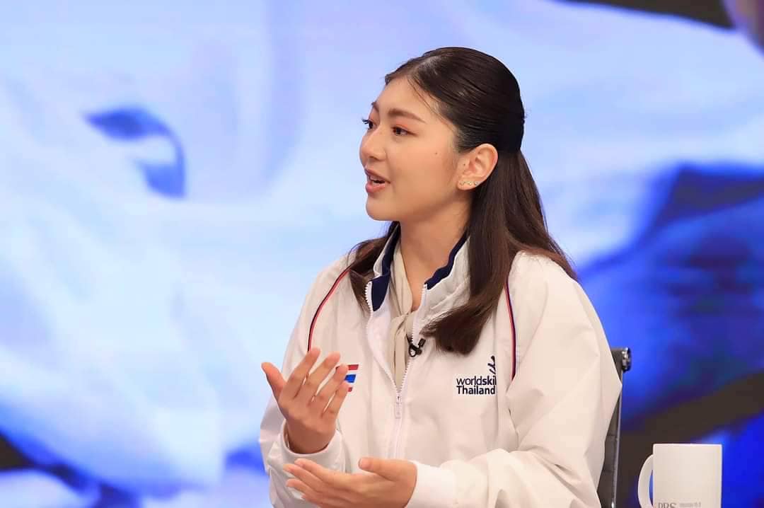 ตัวแทนเยาวชนของประเทศไทย สาขาการดูแลผู้สูงอายุและผู้ป่วย (Health and Social Care) ในการแข่งขันฝีมือแรงงานนานาชาติ ครั้งที่ 47 “WorldSkills Lyon 2024” เข้าร่วมถ่ายทอดสด “รายการสถานีประชาชน” ร่วมกับไทยพีบีเอส