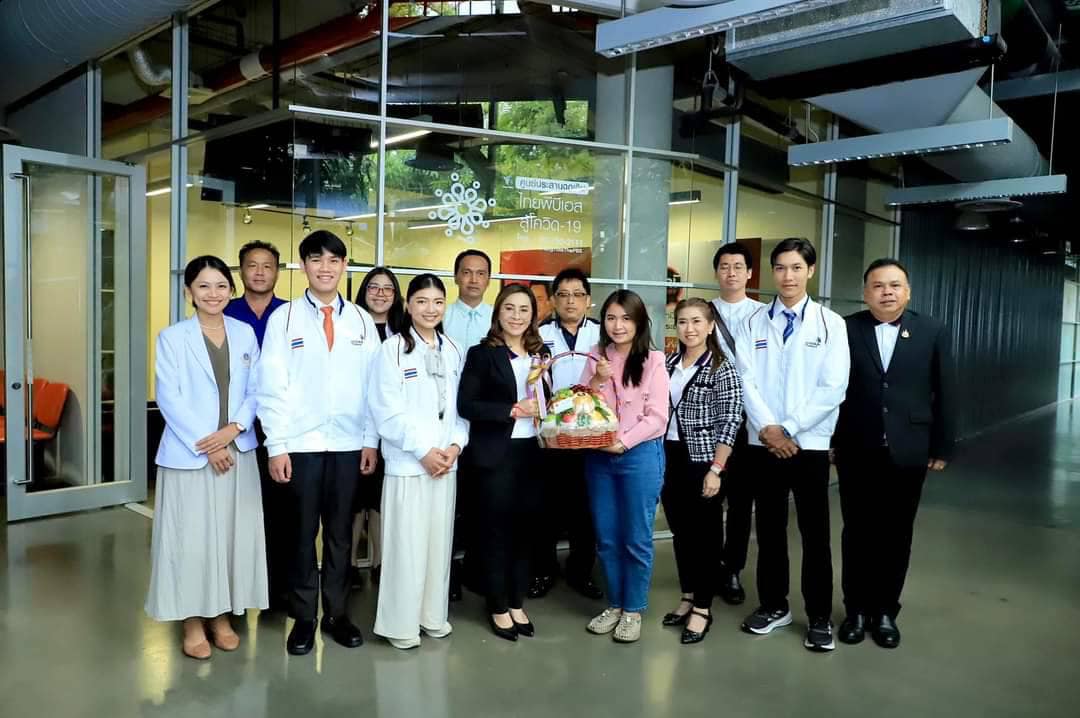 ตัวแทนเยาวชนของประเทศไทย สาขาการดูแลผู้สูงอายุและผู้ป่วย (Health and Social Care) ในการแข่งขันฝีมือแรงงานนานาชาติ ครั้งที่ 47 “WorldSkills Lyon 2024” เข้าร่วมถ่ายทอดสด “รายการสถานีประชาชน” ร่วมกับไทยพีบีเอส