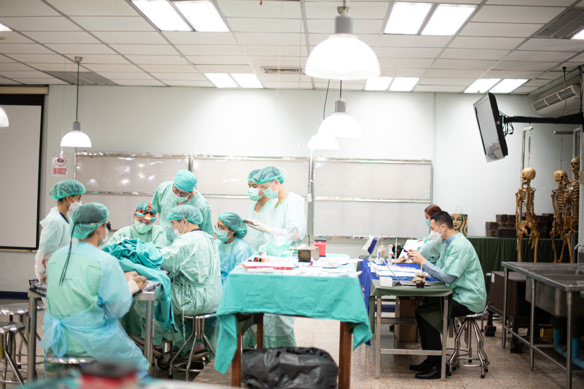 โครงการปฏิบัติการการผ่าตัดและศึกษาวิจัยทางศัลยศาสตร์ (Clinical Anatomy and Research Education Laboratory Project) CARE Lab 2024 โครงการปฏิบัติการการผ่าตัดและศึกษาวิจัยทางศัลยศาสตร์ (Clinical Anatomy and Research Education Laboratory Project) CARE Lab 2024
