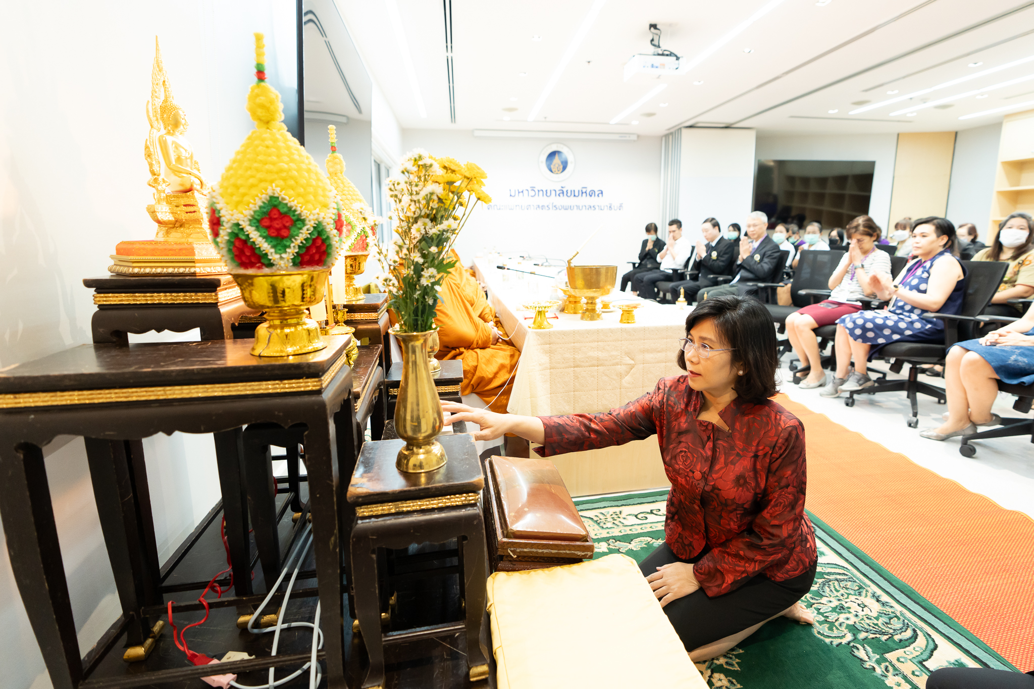 งานบริหารโรงพยาบาลรามาธิบดี คณะแพทยศาสตร์โรงพยาบาลรามาธิบดี มหาวิทยาลัยมหิดล จัดพิธีทำบุญ ถวายภัตตาหารเพลและเครื่องสังฆทานแด่พระสงฆ์ งานบริหารโรงพยาบาลรามาธิบดี คณะแพทยศาสตร์โรงพยาบาลรามาธิบดี มหาวิทยาลัยมหิดล จัดพิธีทำบุญ ถวายภัตตาหารเพลและเครื่องสังฆทานแด่พระสงฆ์