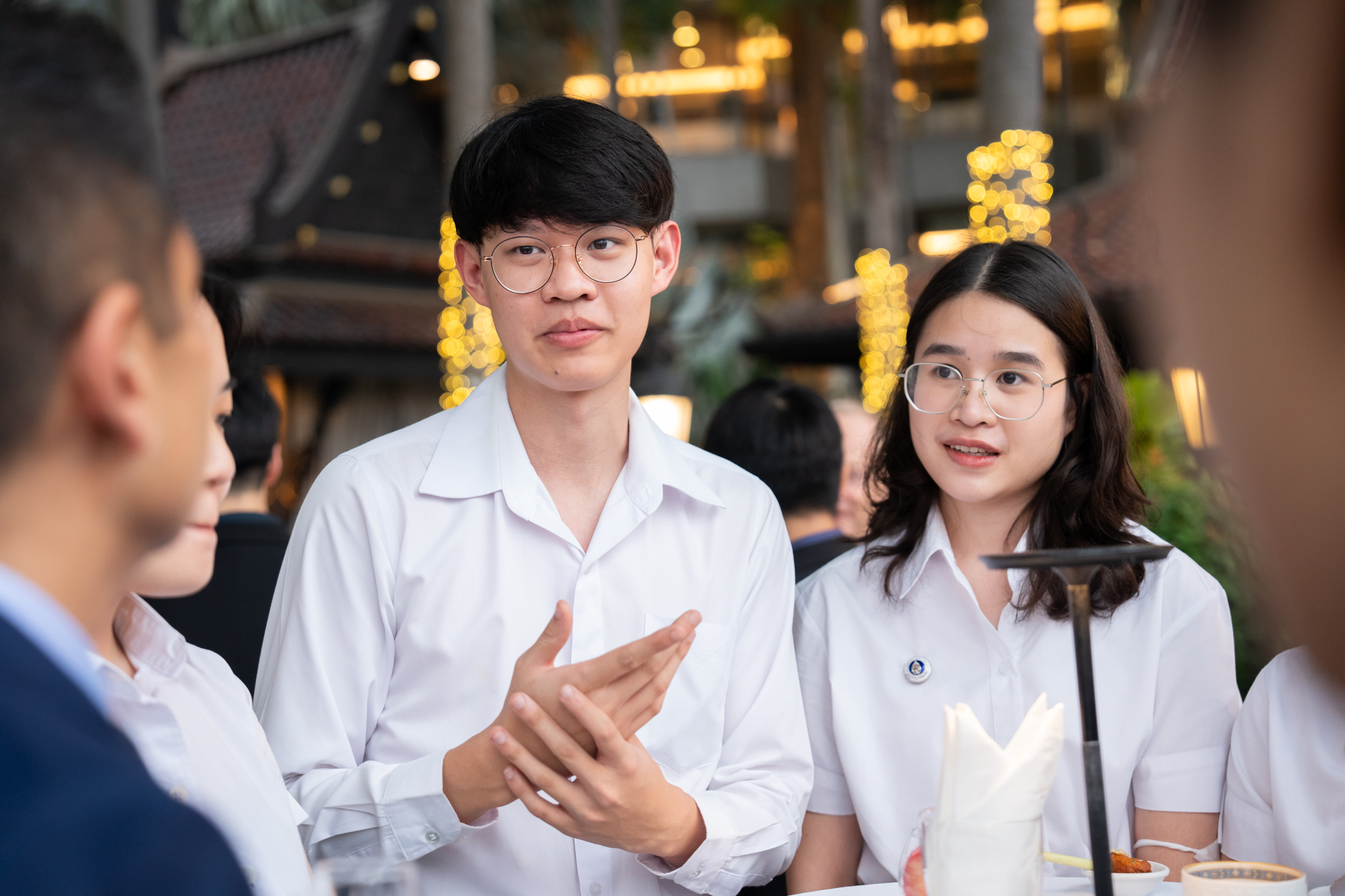 คณะแพทยศาสตร์โรงพยาบาลรามาธิบดี มหาวิทยาลัยมหิดล เป็นเจ้าภาพจัดเลี้ยงอาหารค่ำรับรองคณะกรรมการฯ อาจารย์ที่ปรึกษาชาวไทย ชาวต่างชาติ และผู้ได้รับพระราชทานทุน โครงการเยาวชนรางวัลสมเด็จเจ้าฟ้ามหิดล ประจำปี 2567