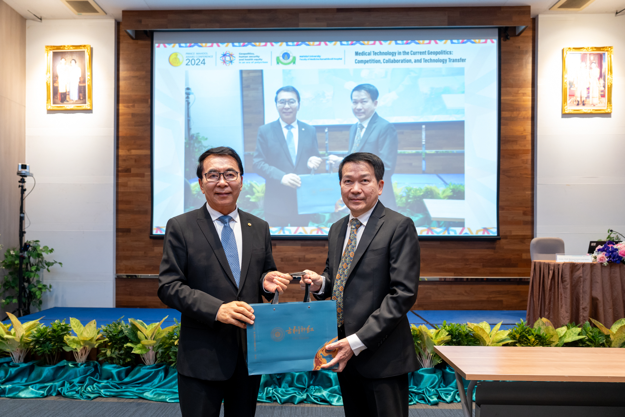 คณะผู้เข้าร่วมงานประชุม PMAC 2024 เข้าศึกษาดูงานที่คณะแพทยศาสตร์โรงพยาบาลรามาธิบดี มหาวิทยาลัยมหิดล คณะผู้เข้าร่วมงานประชุม PMAC 2024 เข้าศึกษาดูงานที่คณะแพทยศาสตร์โรงพยาบาลรามาธิบดี มหาวิทยาลัยมหิดล