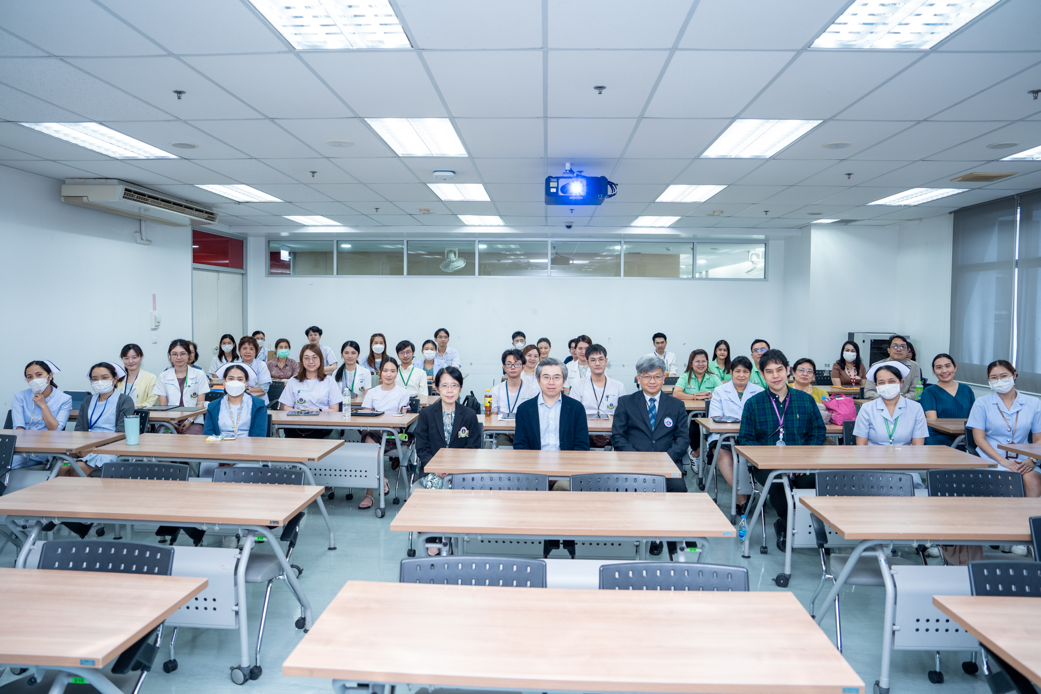จัดประชุมวิชาการในหัวข้อเรื่อง "HCC: Meet the Expert Program with Prof. Stephen Chan Practice Pearls for Optimizing Advanced HCC Management" จัดประชุมวิชาการในหัวข้อเรื่อง "HCC: Meet the Expert Program with Prof. Stephen Chan Practice Pearls for Optimizing Advanced HCC Management"