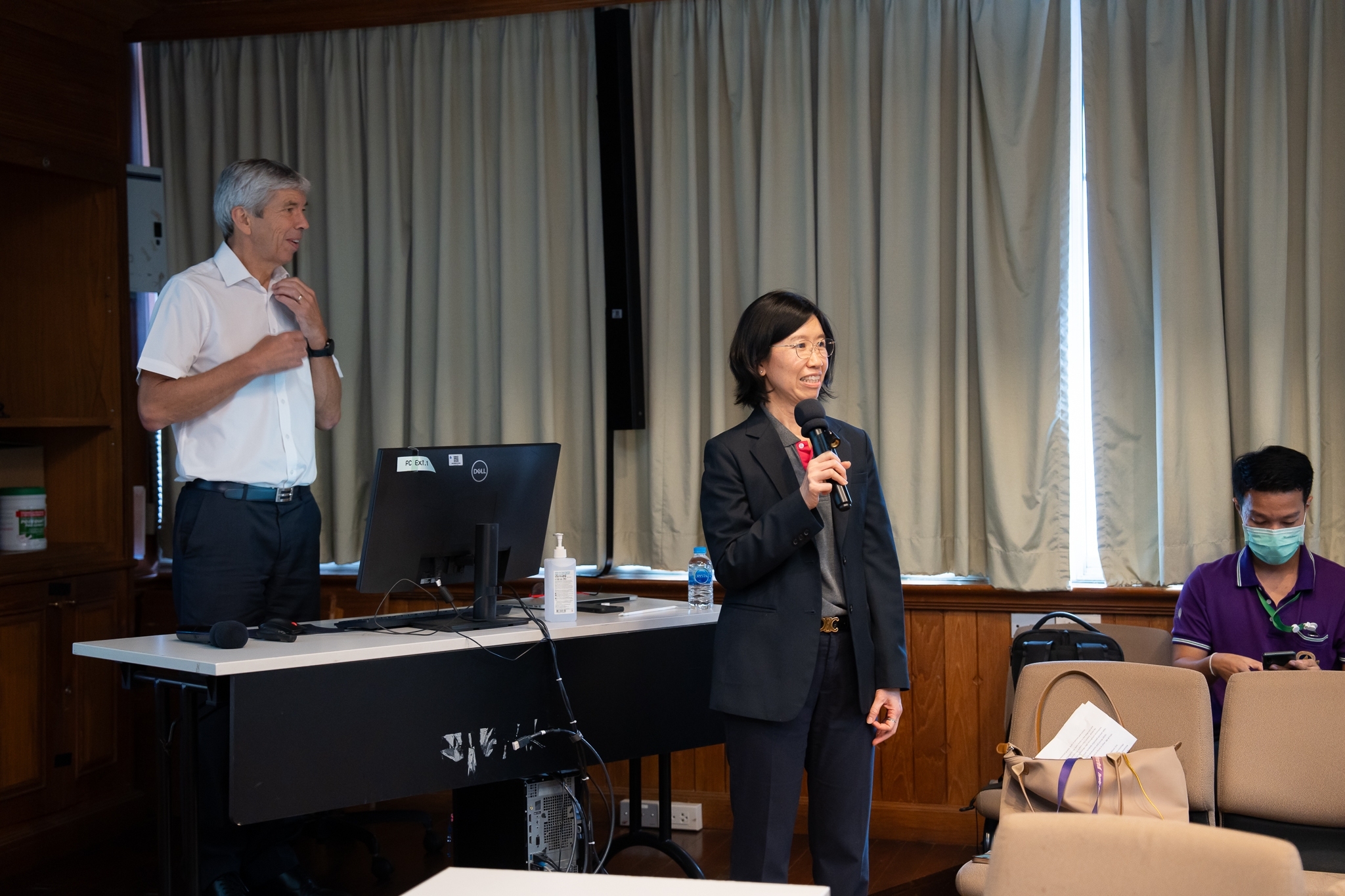 การบรรยายพิเศษ หัวข้อ "Optimizing treatment Outcomes and Long-Term Surveillance in Adolescents and Young Adults (AYAs) with Brain Tumors" การบรรยายพิเศษ หัวข้อ "Optimizing treatment Outcomes and Long-Term Surveillance in Adolescents and Young Adults (AYAs) with Brain Tumors"