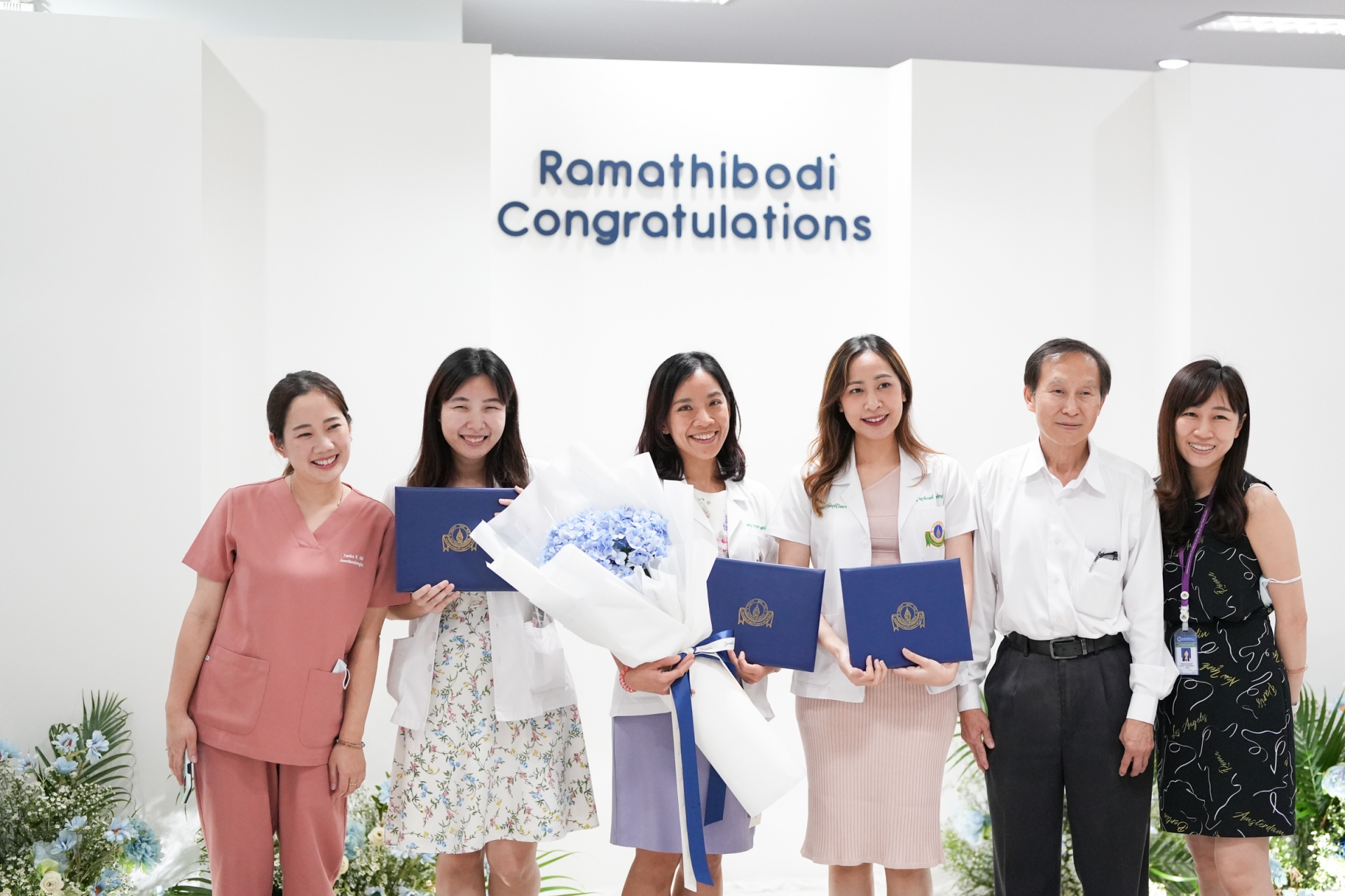 พิธีมอบประกาศนียบัตรแก่แพทย์ผู้สำเร็จการฝึกอบรม ปีการฝึกอบรม 2566 พิธีมอบประกาศนียบัตรแก่แพทย์ผู้สำเร็จการฝึกอบรม ปีการฝึกอบรม 2566