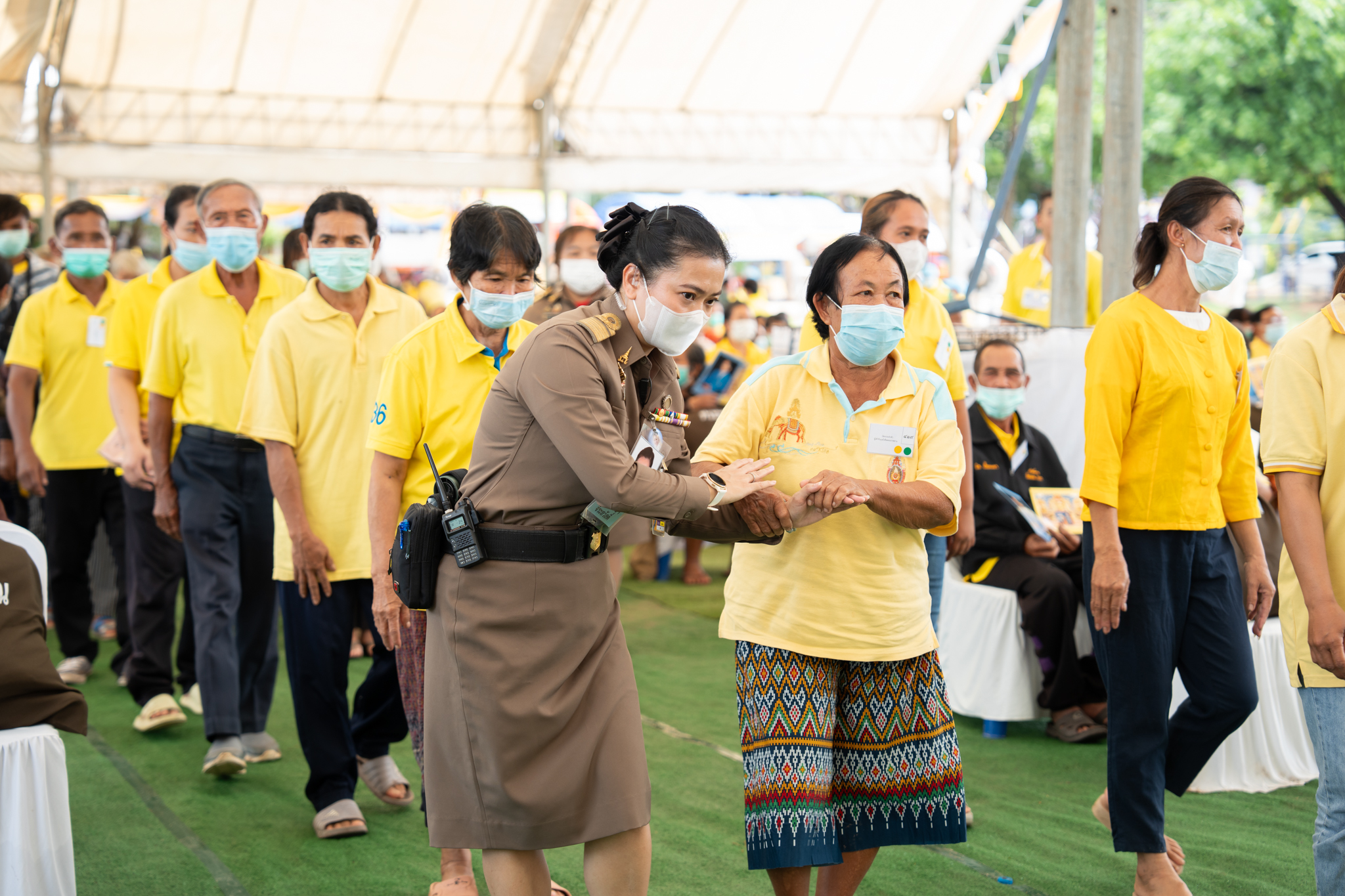 คณะแพทยศาสตร์โรงพยาบาลรามาธิบดี มหาวิทยาลัยมหิดล ร่วมกับ สำนักงานองคมนตรี ออกหน่วยแพทย์เคลื่อนที่ ในโครงการ “สืบสานพระราชปณิธาน” ณ จังหวัดมุกดาหาร คณะแพทยศาสตร์โรงพยาบาลรามาธิบดี มหาวิทยาลัยมหิดล ร่วมกับ สำนักงานองคมนตรี ออกหน่วยแพทย์เคลื่อนที่ ในโครงการ “สืบสานพระราชปณิธาน” ณ จังหวัดมุกดาหาร
