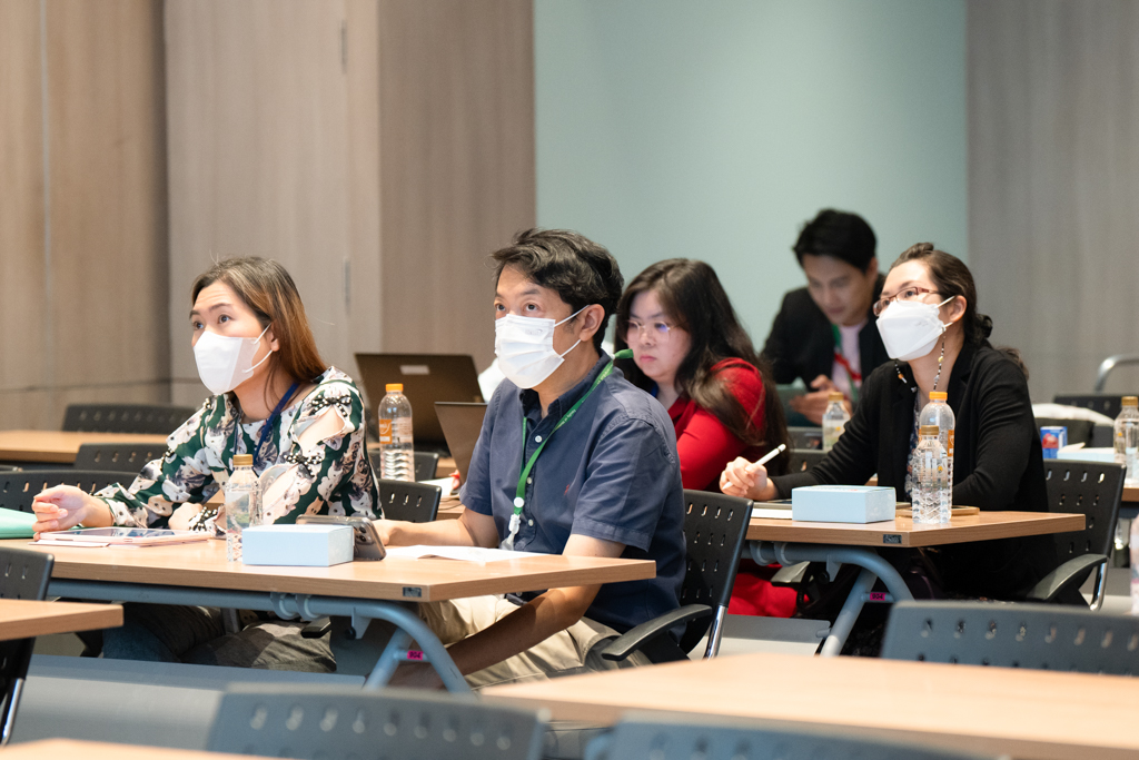การบรรยาย เทคนิคการยกร่างคำขอจดทะเบียนสิทธิบัตร (How to Write a Patent Application Workshop) การบรรยาย เทคนิคการยกร่างคำขอจดทะเบียนสิทธิบัตร (How to Write a Patent Application Workshop)