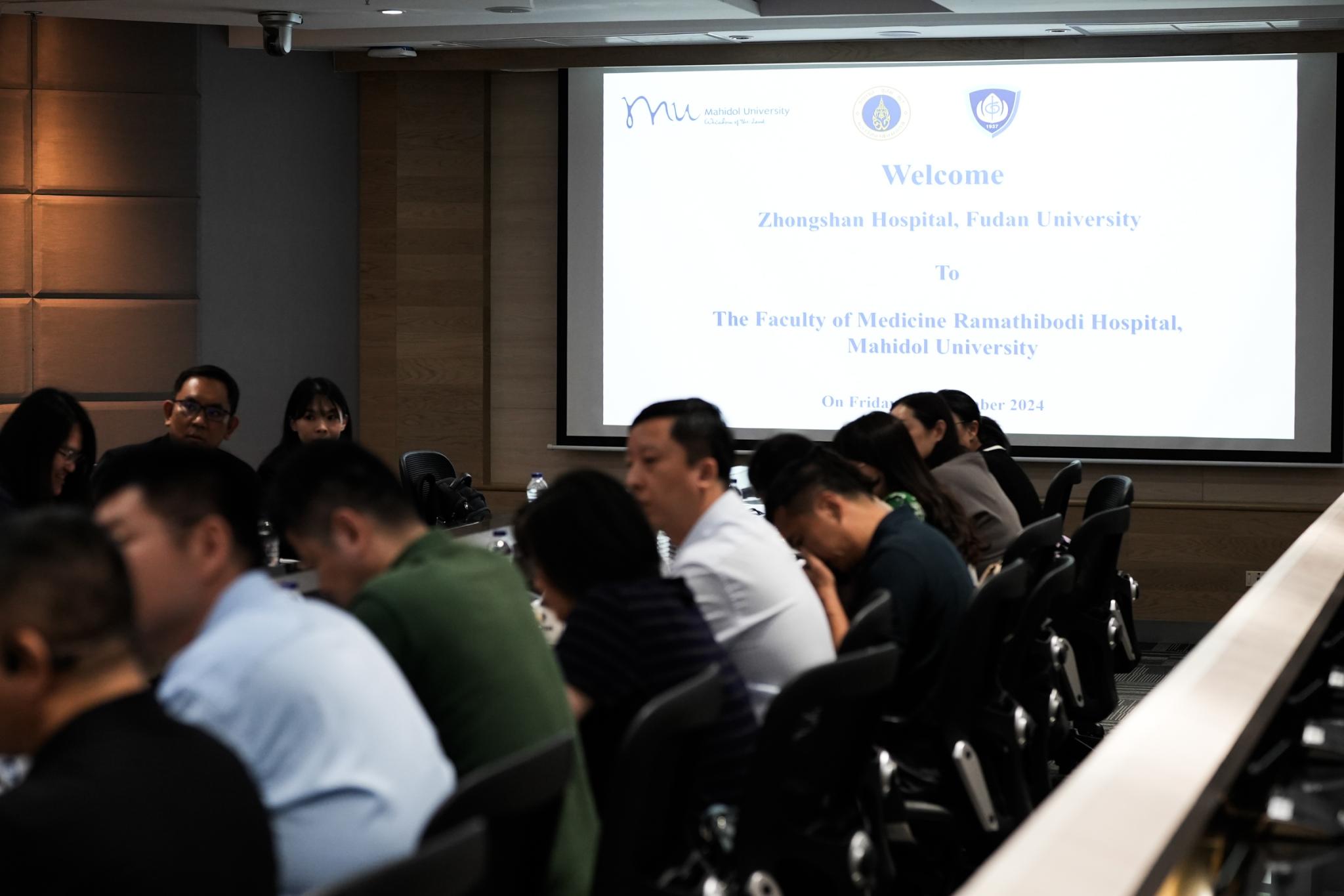 ต้อนรับคณะผู้มาเยือนจากโรงพยาบาลจงซาน มหาวิทยาลัยฟู่ตั้น สาธารณรัฐประชาชนจีน ต้อนรับคณะผู้มาเยือนจากโรงพยาบาลจงซาน มหาวิทยาลัยฟู่ตั้น สาธารณรัฐประชาชนจีน