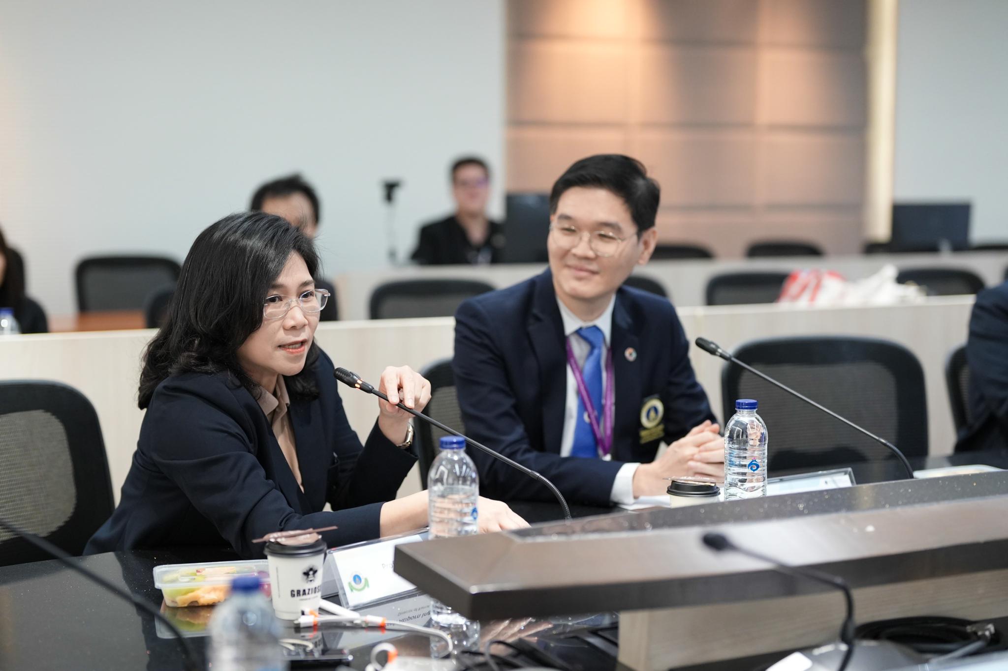 ต้อนรับคณะผู้มาเยือนจากโรงพยาบาลจงซาน มหาวิทยาลัยฟู่ตั้น สาธารณรัฐประชาชนจีน ต้อนรับคณะผู้มาเยือนจากโรงพยาบาลจงซาน มหาวิทยาลัยฟู่ตั้น สาธารณรัฐประชาชนจีน