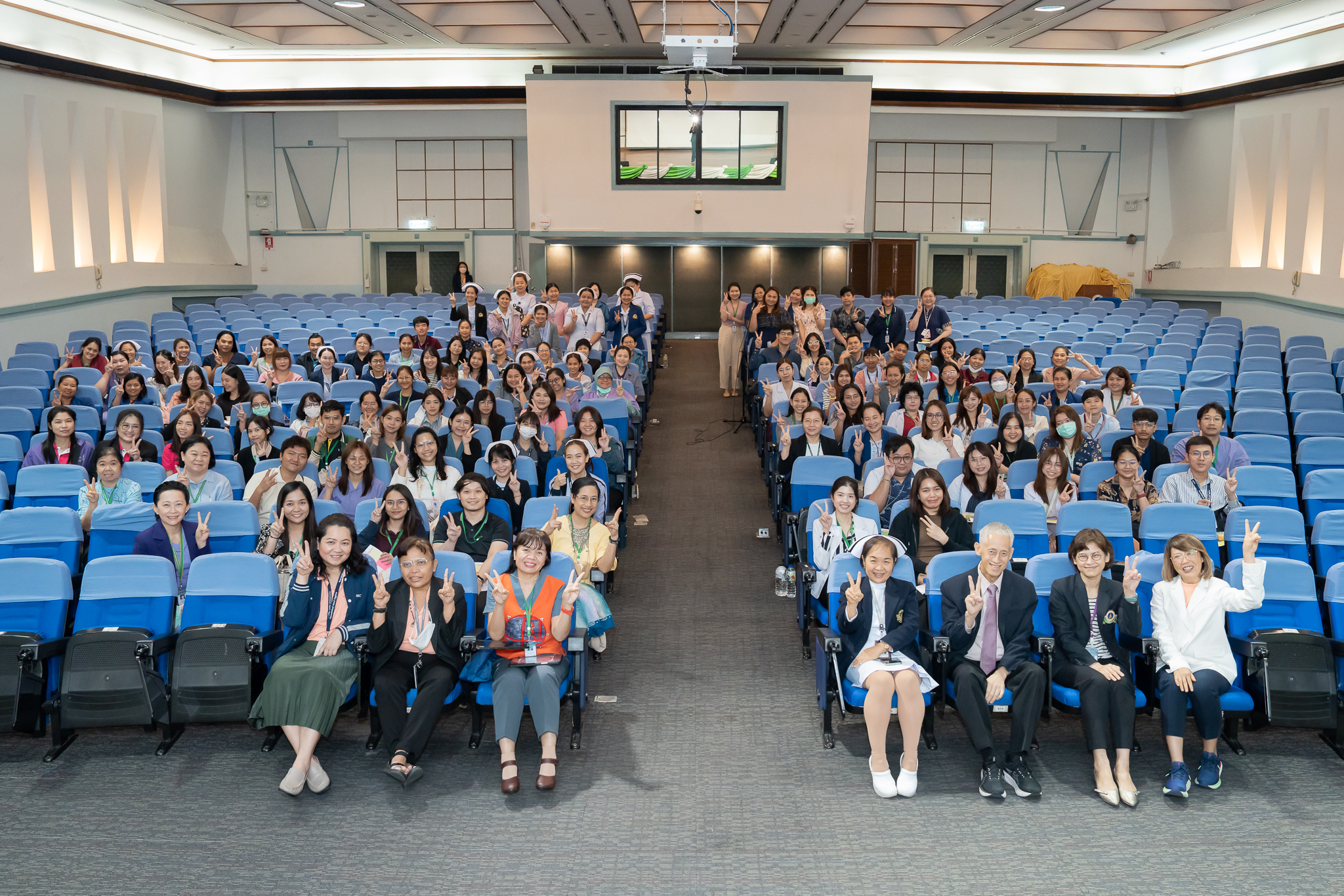 อบรมโครงการ CQE: Continuous Quality Education รุ่นที่ 2 อบรมโครงการ CQE: Continuous Quality Education รุ่นที่ 2