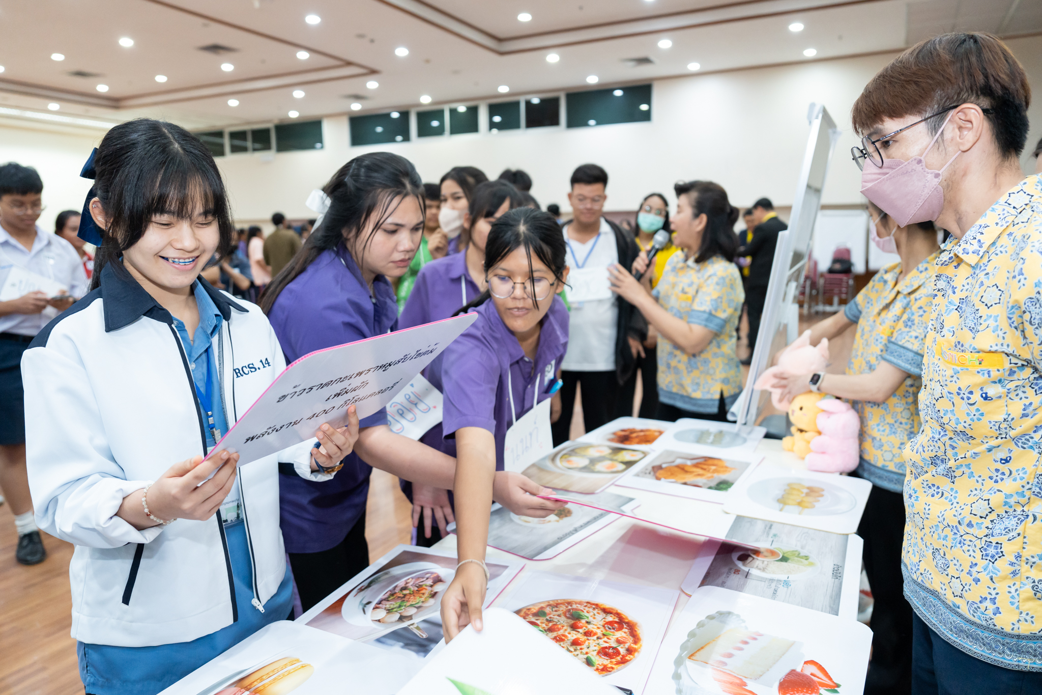 โครงการอบรมเชิงปฏิบัติการ “เด็กไทย ใฝ่ดี” ณ โรงพยาบาลพระจอมเกล้า จังหวัดเพชรบุรี โครงการอบรมเชิงปฏิบัติการ “เด็กไทย ใฝ่ดี” ณ โรงพยาบาลพระจอมเกล้า จังหวัดเพชรบุรี